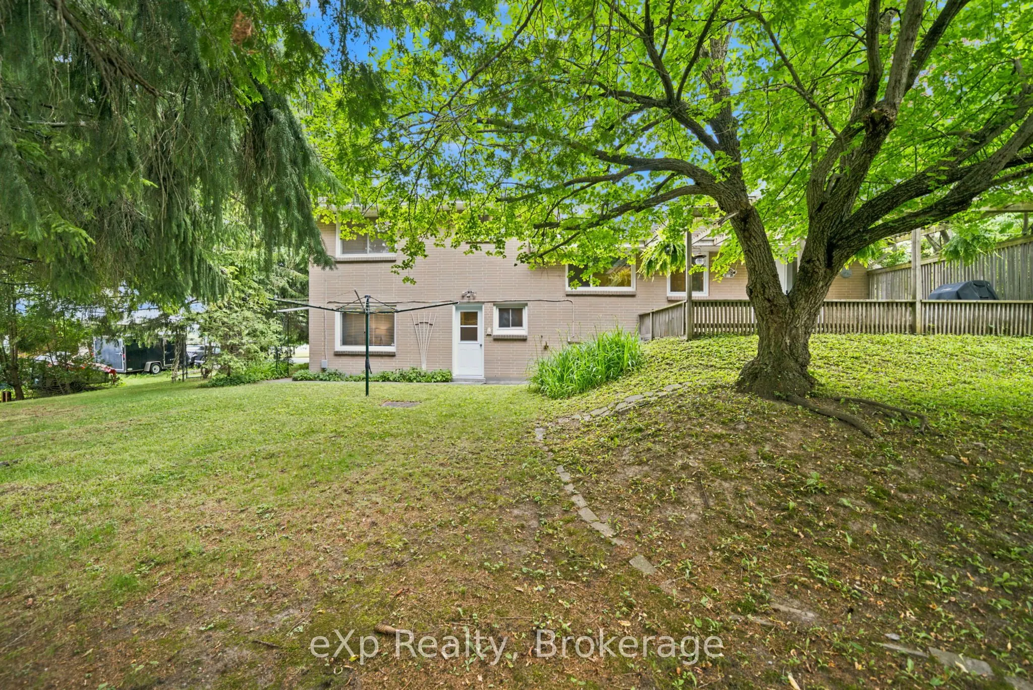 4 Mitchell Street