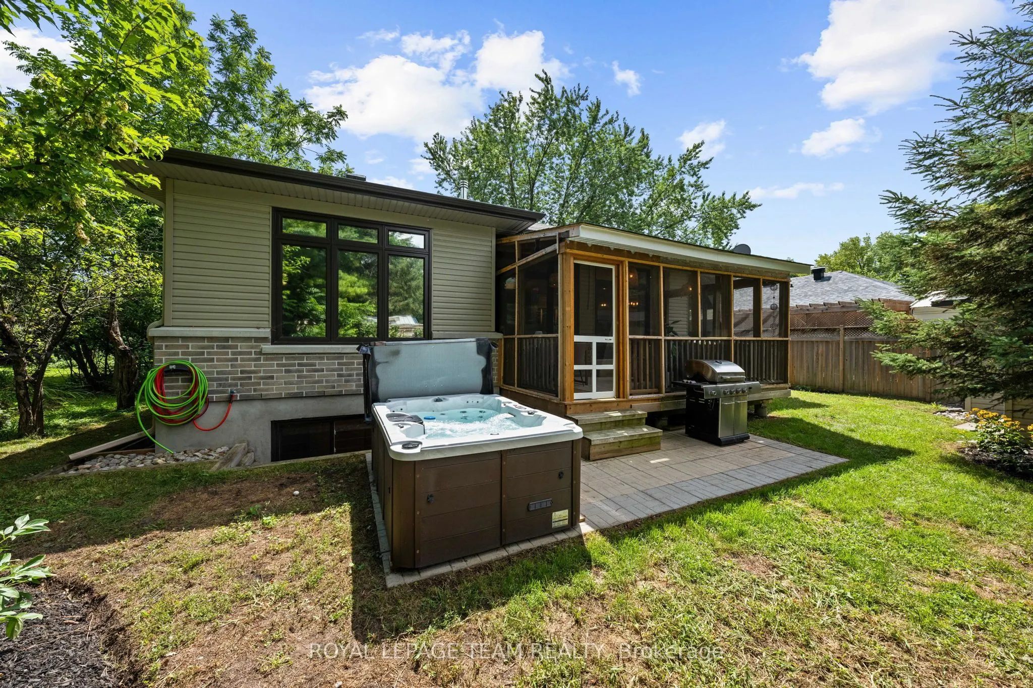 77 Juanita Avenue