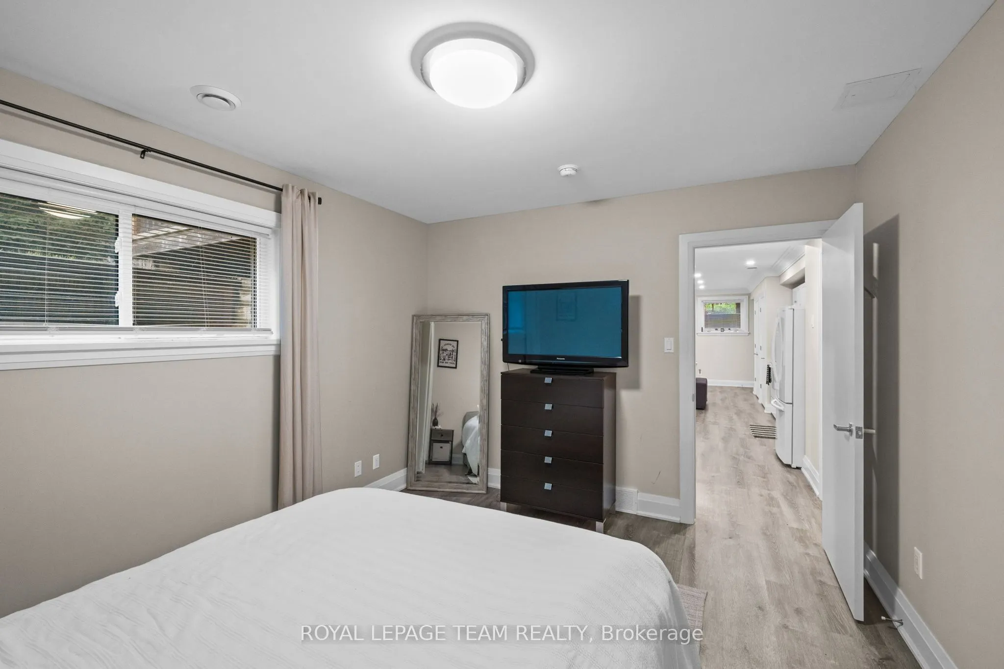 77 Juanita Avenue