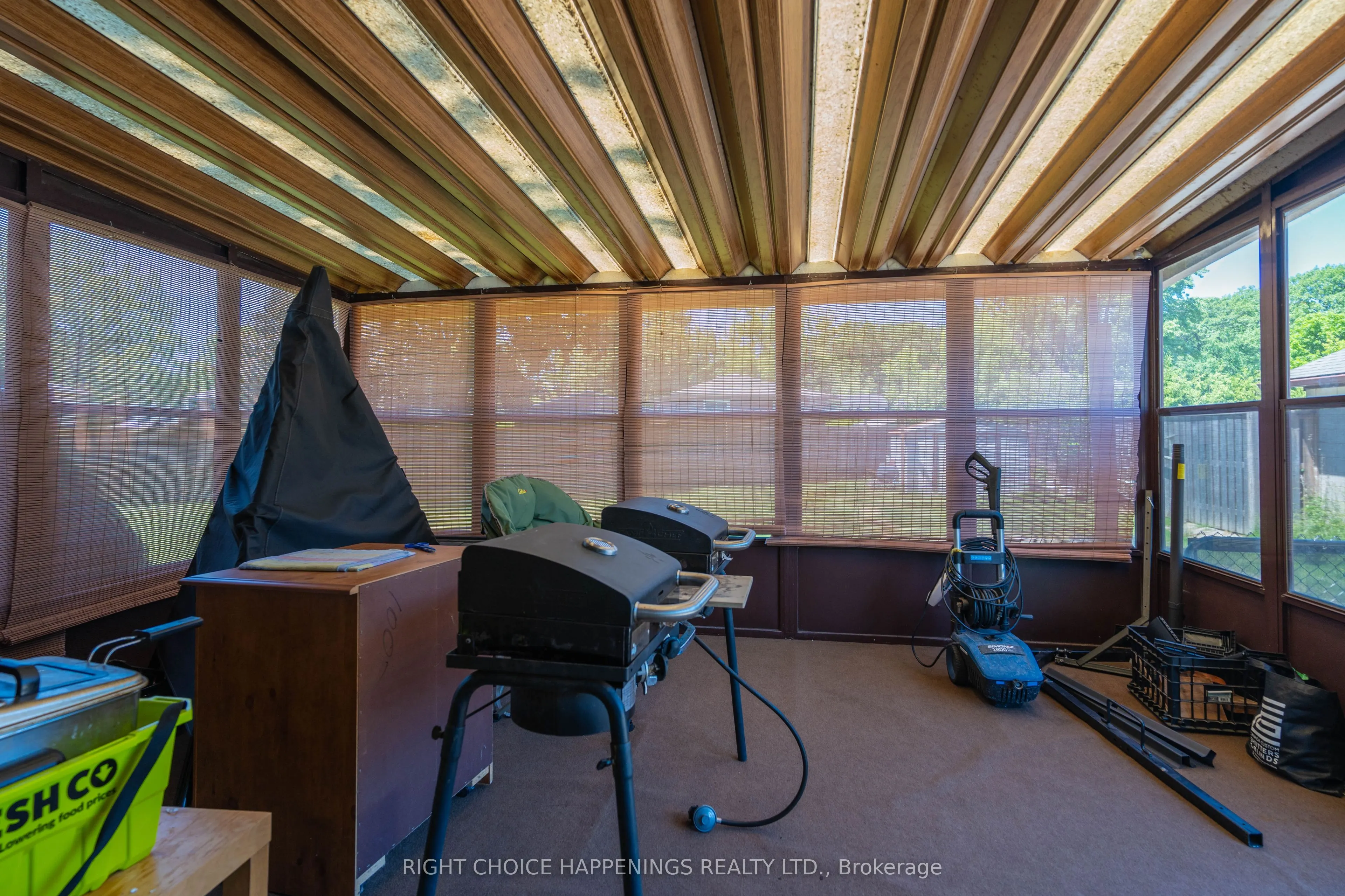 10 Newleaf Crescent