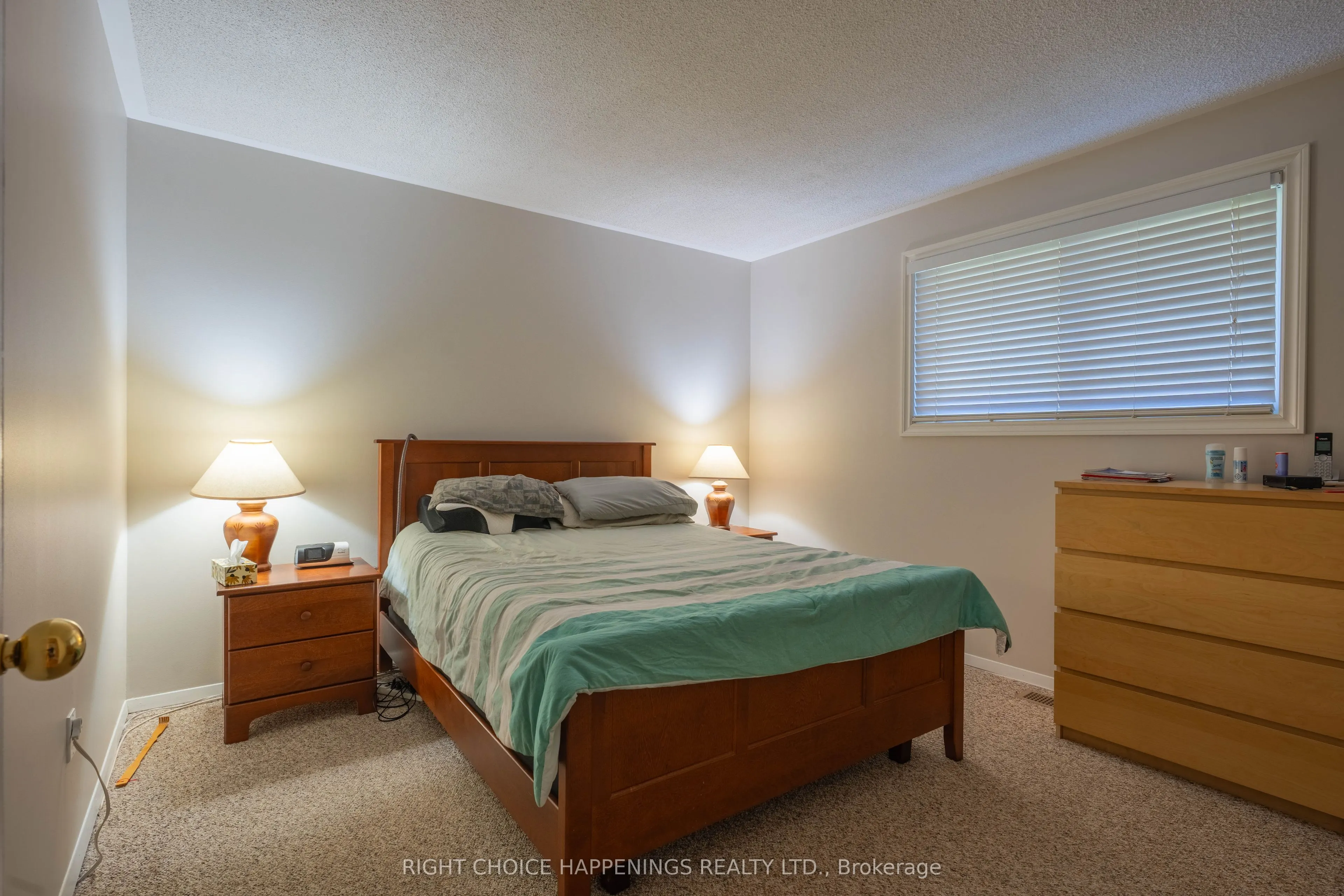 10 Newleaf Crescent