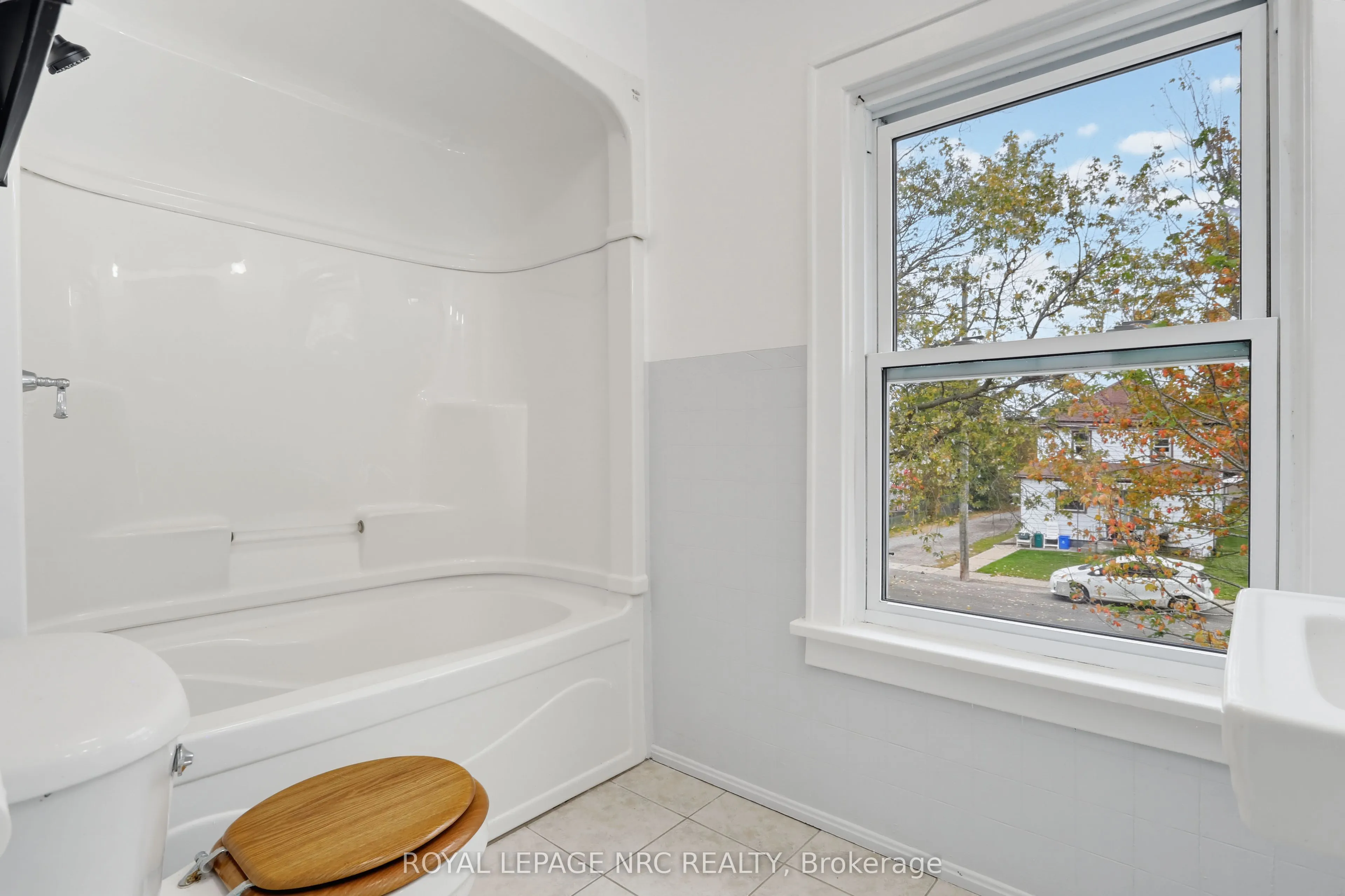 536 Fielden Avenue