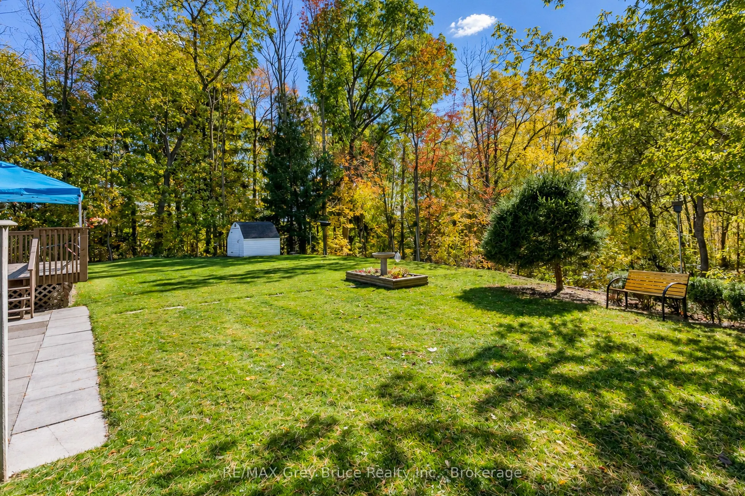617 17th Street W