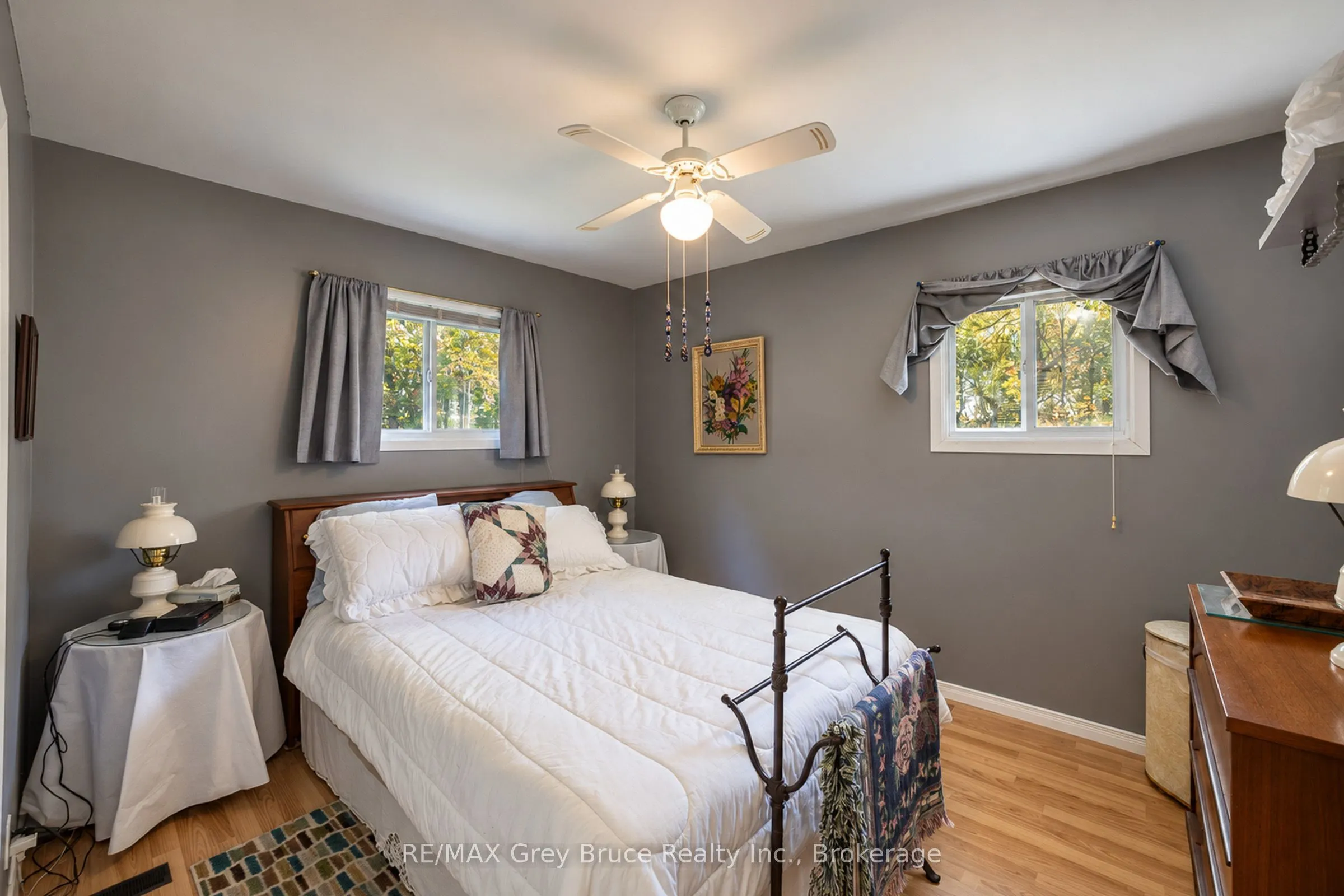 617 17th Street W