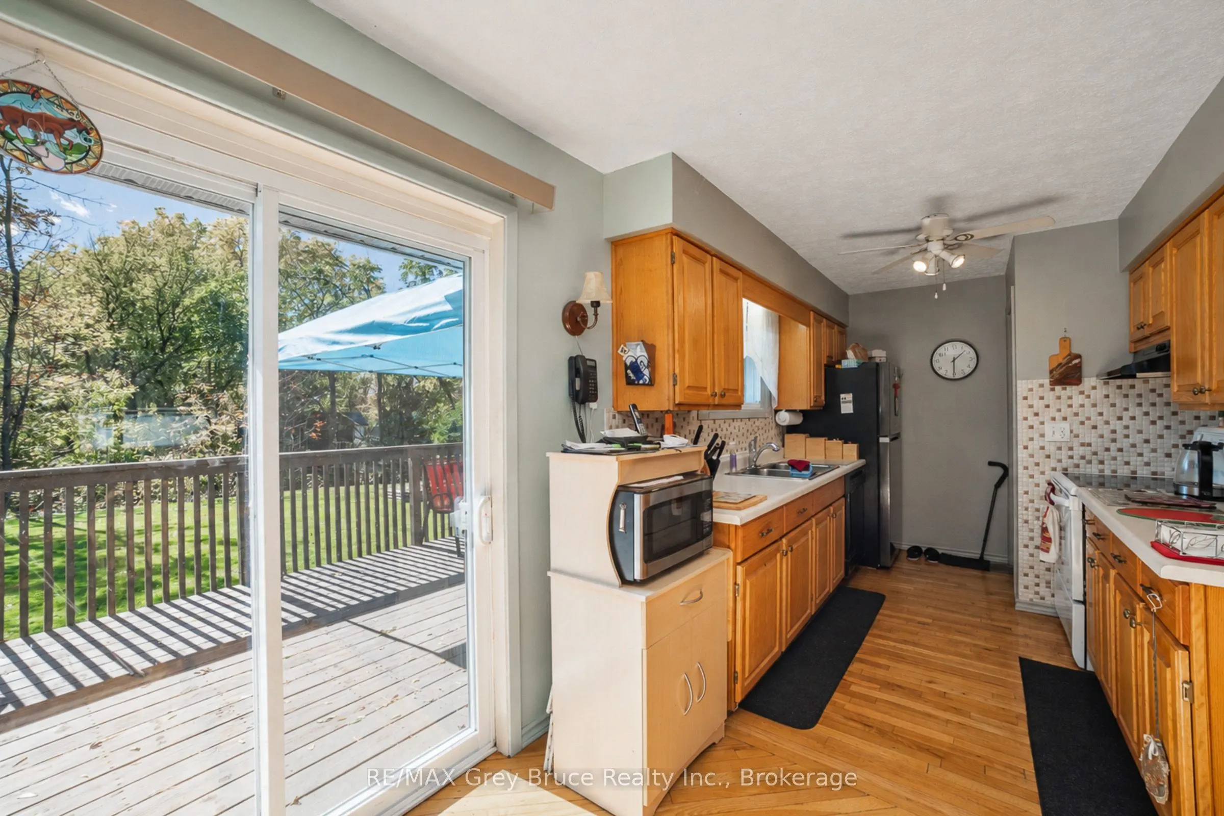 617 17th Street W