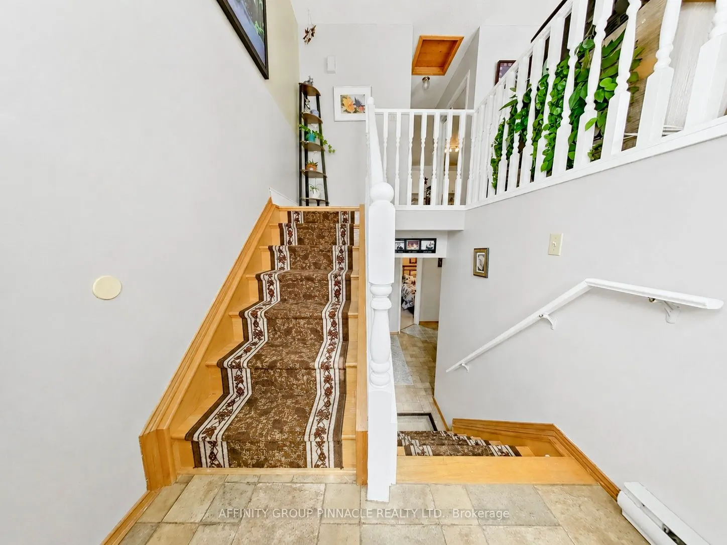 115 Mary Street W #24