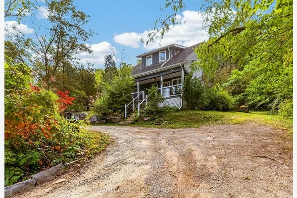 211 Main Street W