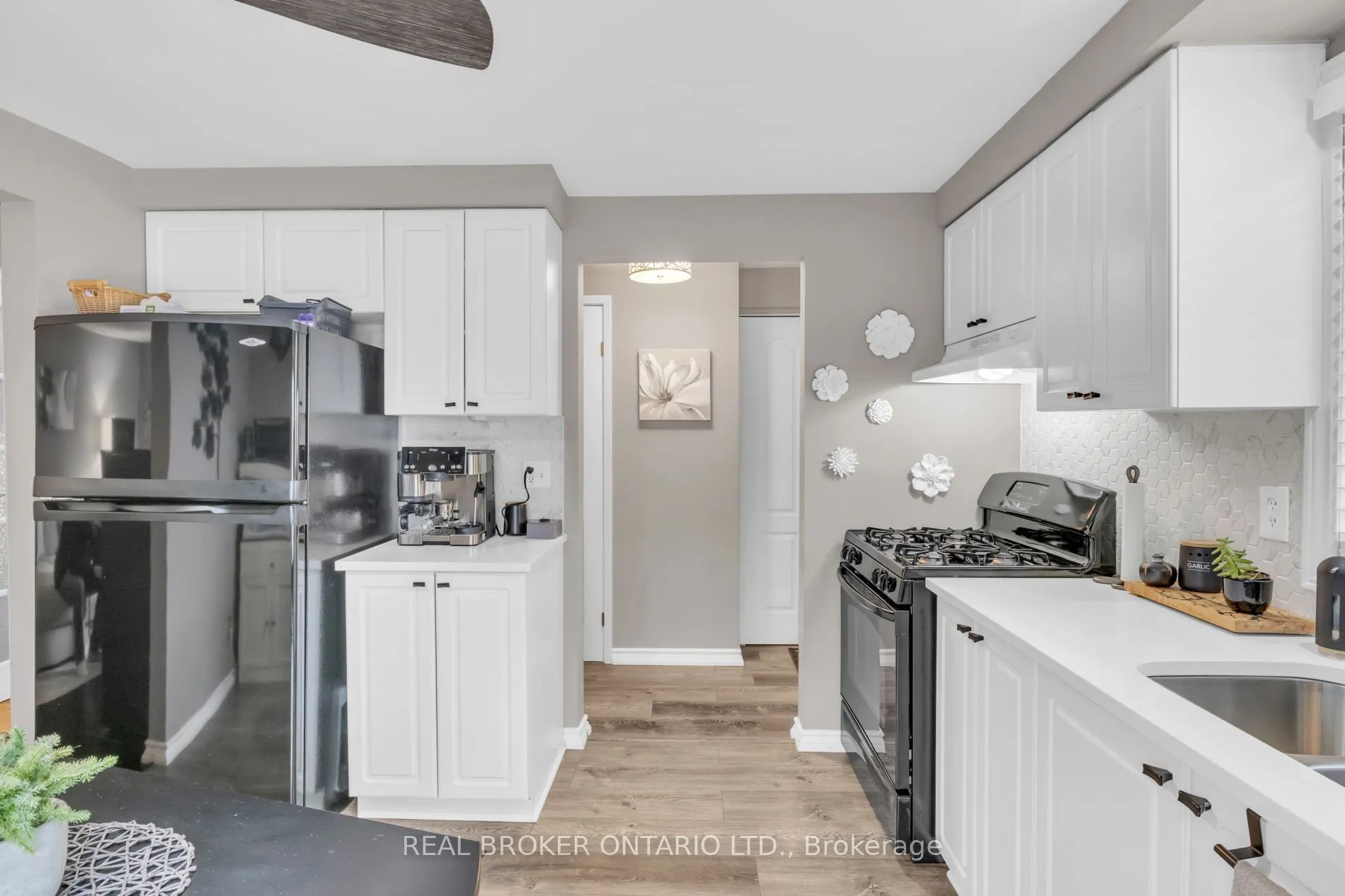 415 Morgan Avenue #15