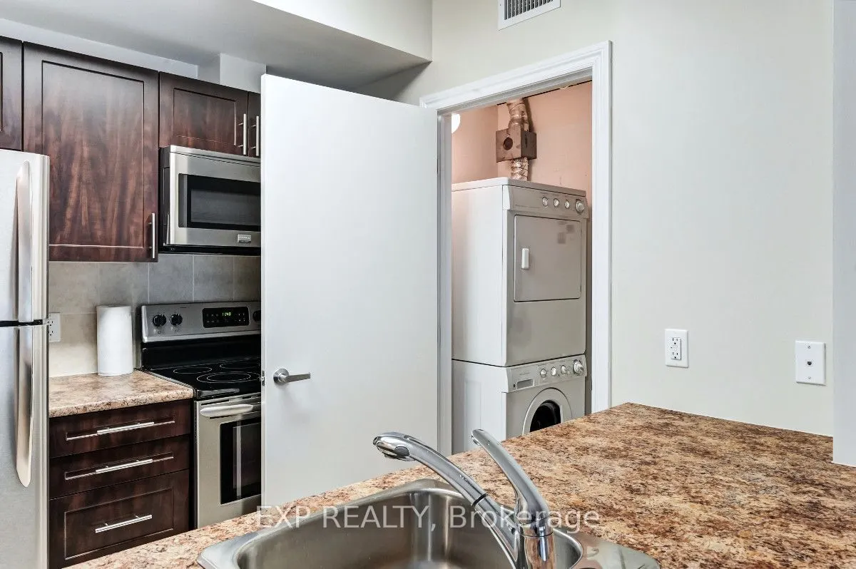 234 Rideau Street #304