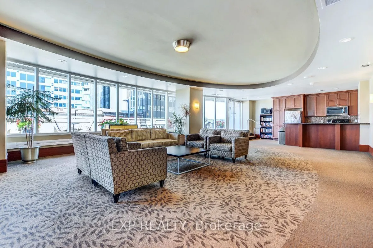 234 Rideau Street #304