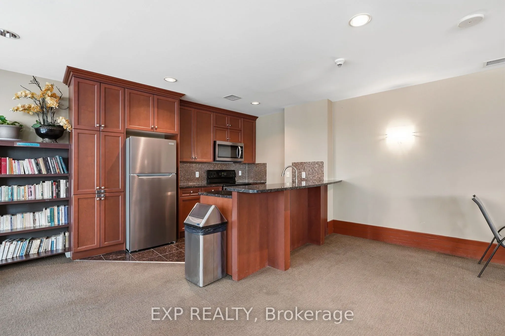 234 Rideau Street #304