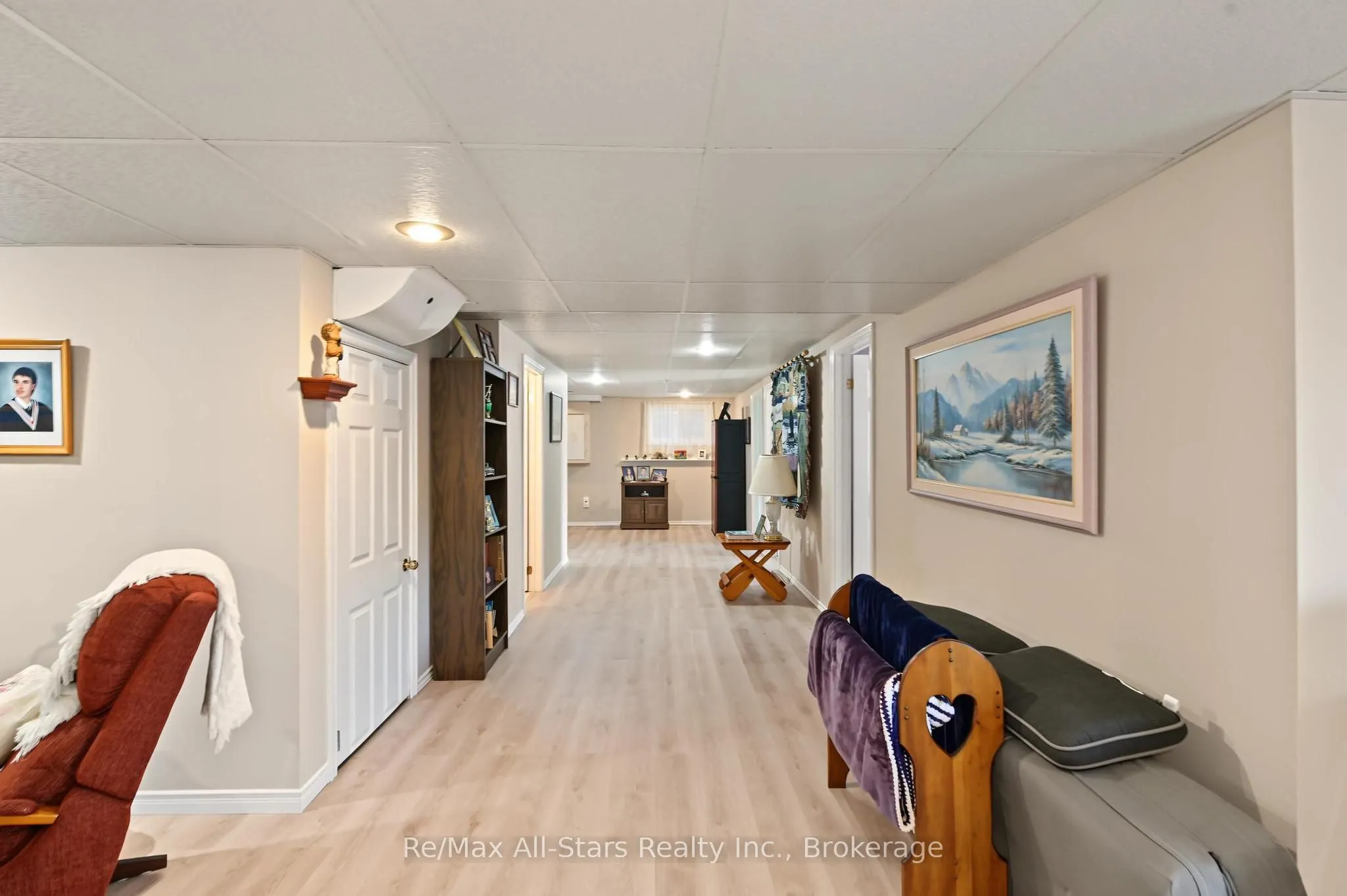9 Hillview Drive