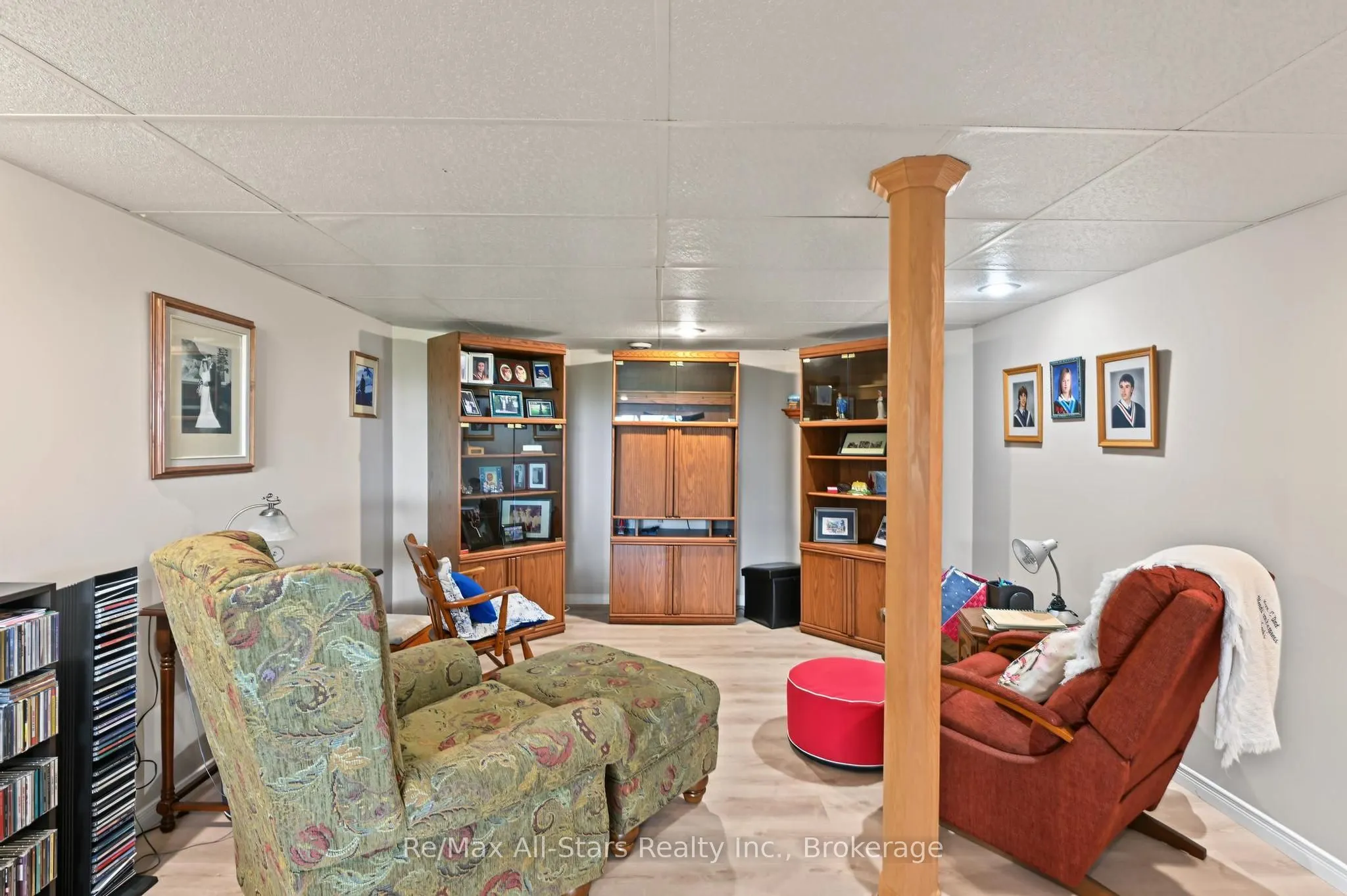 9 Hillview Drive