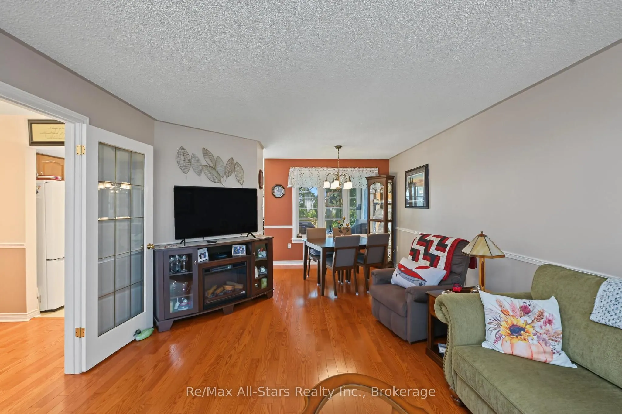 9 Hillview Drive