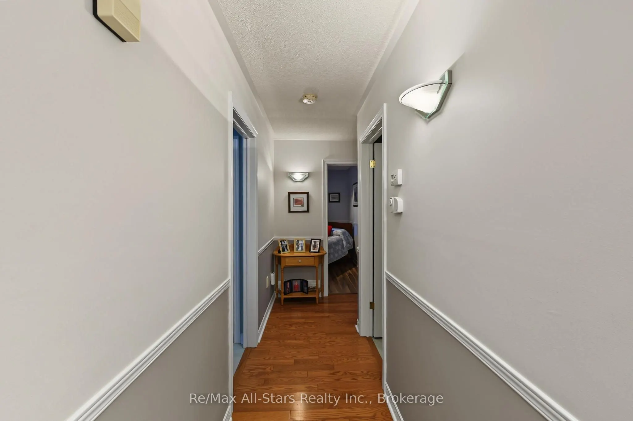 9 Hillview Drive