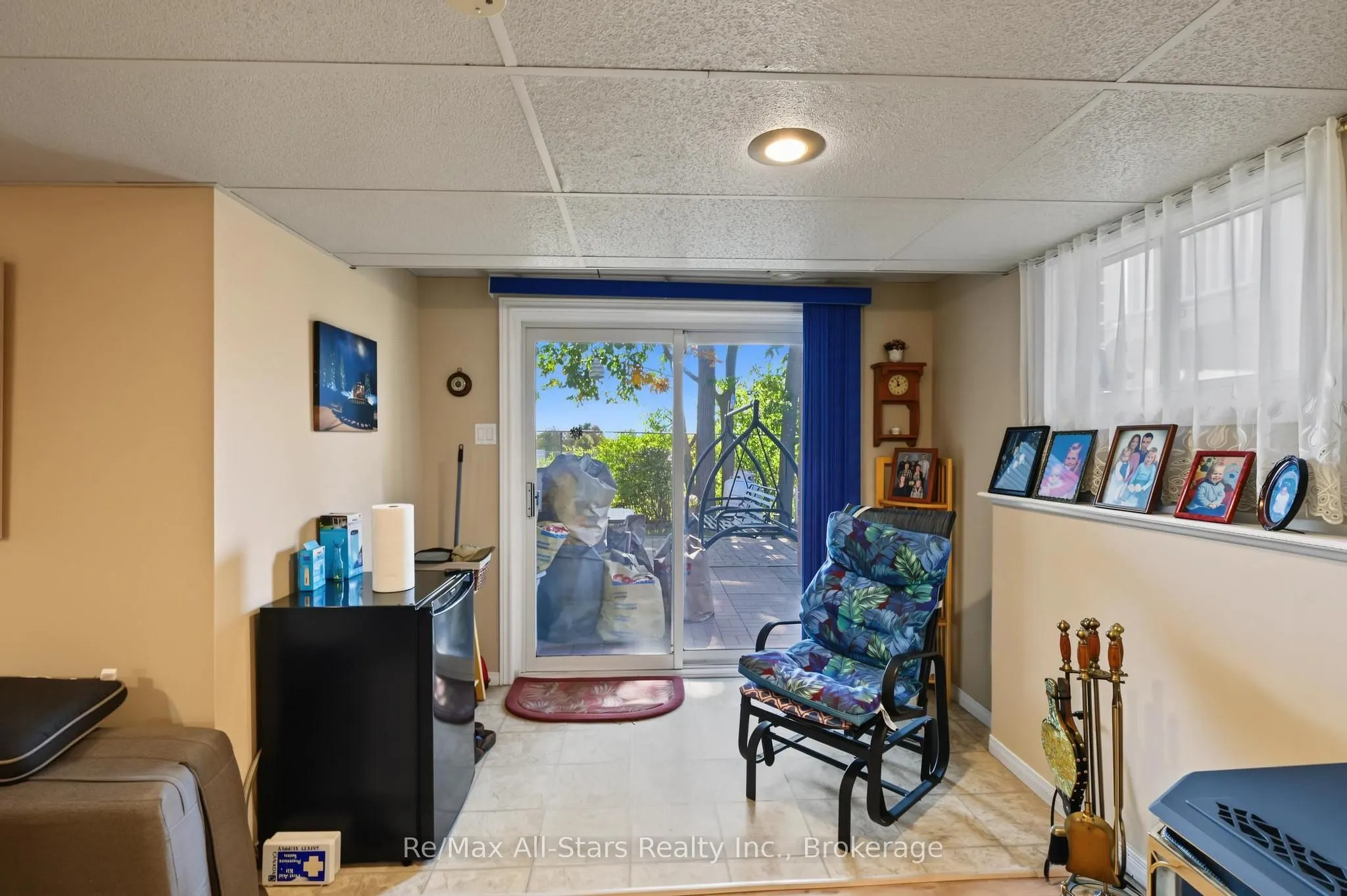 9 Hillview Drive