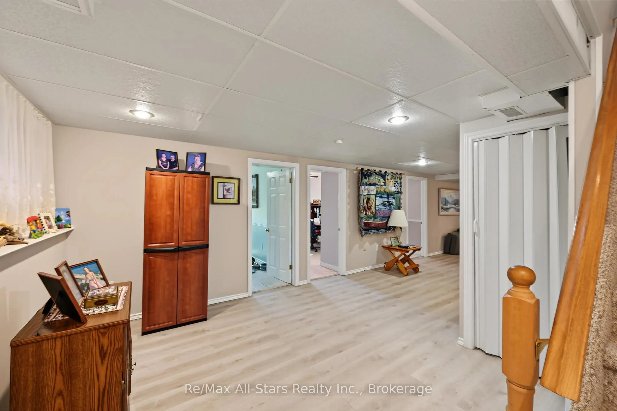 9 Hillview Drive