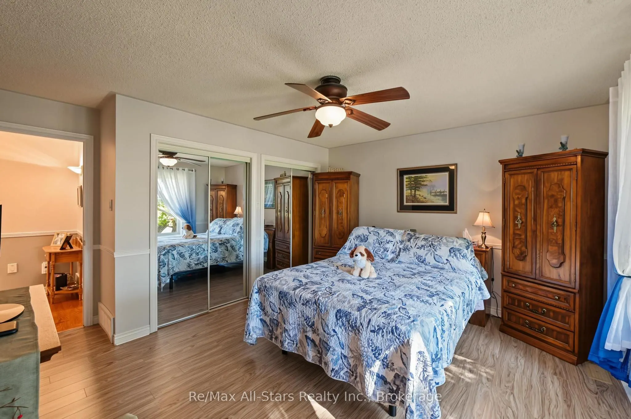 9 Hillview Drive
