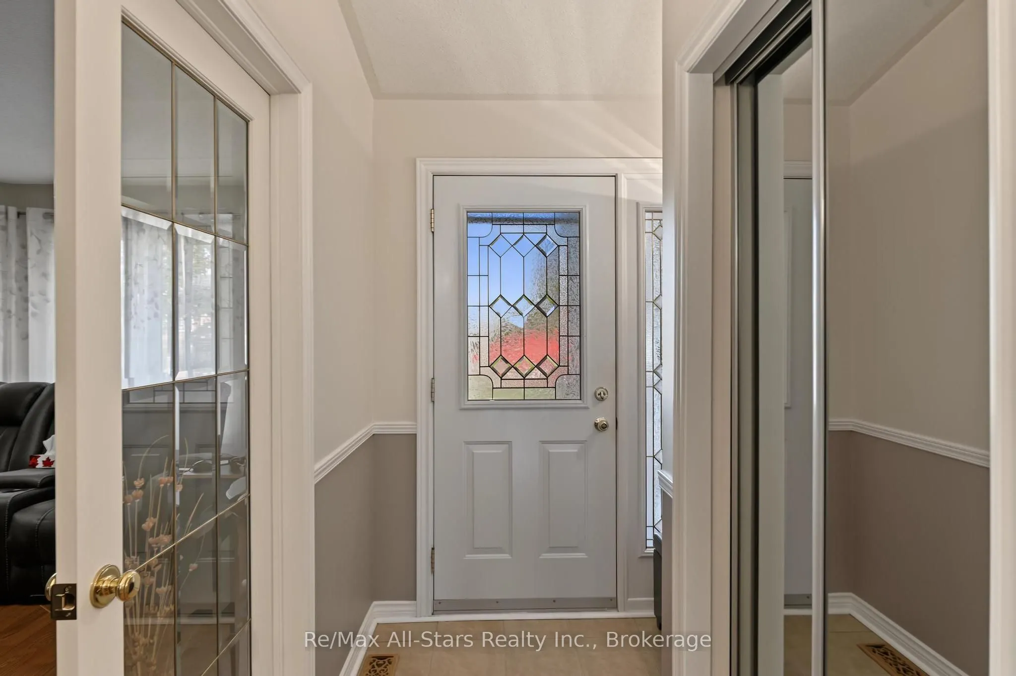 9 Hillview Drive