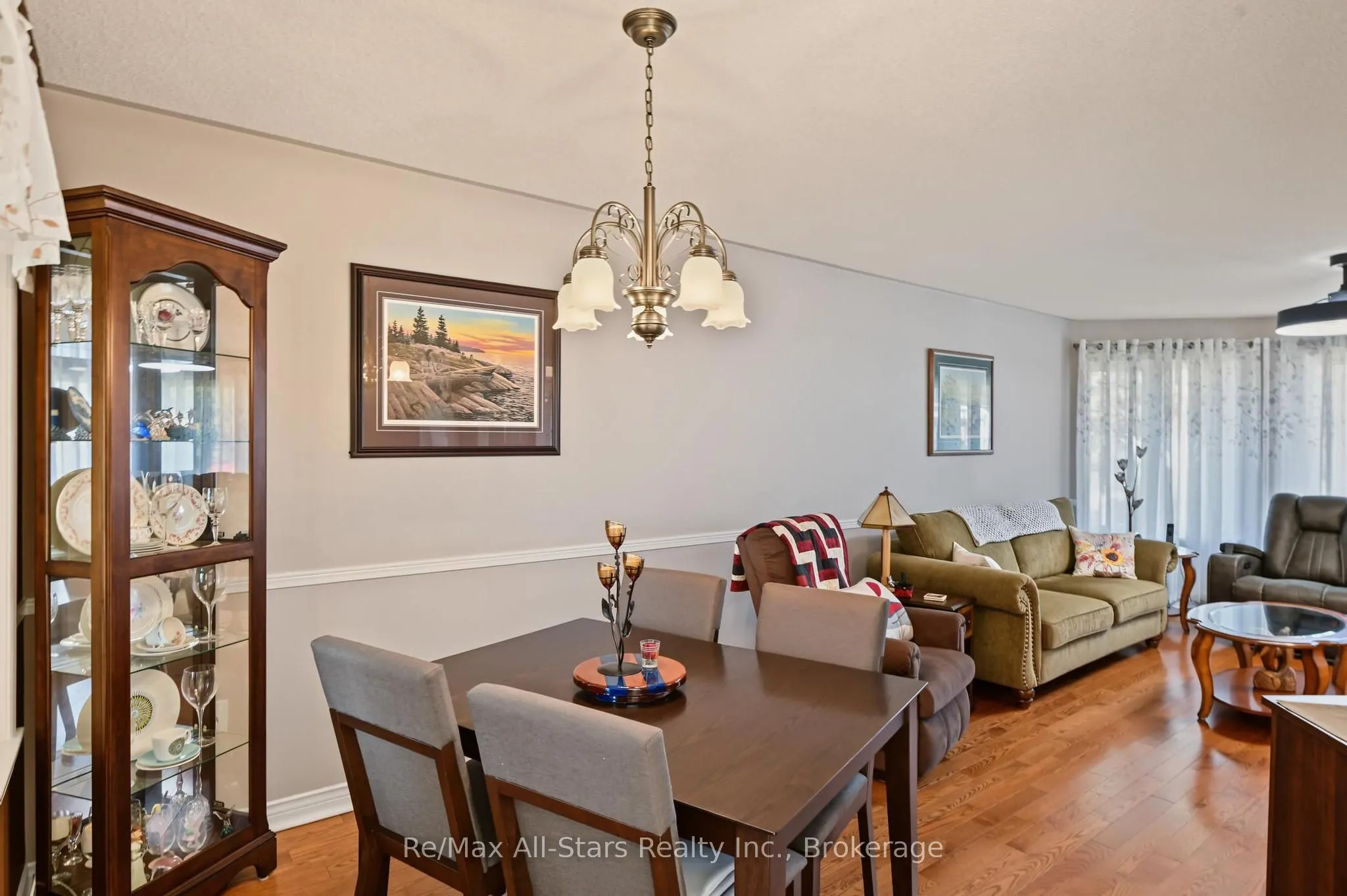 9 Hillview Drive