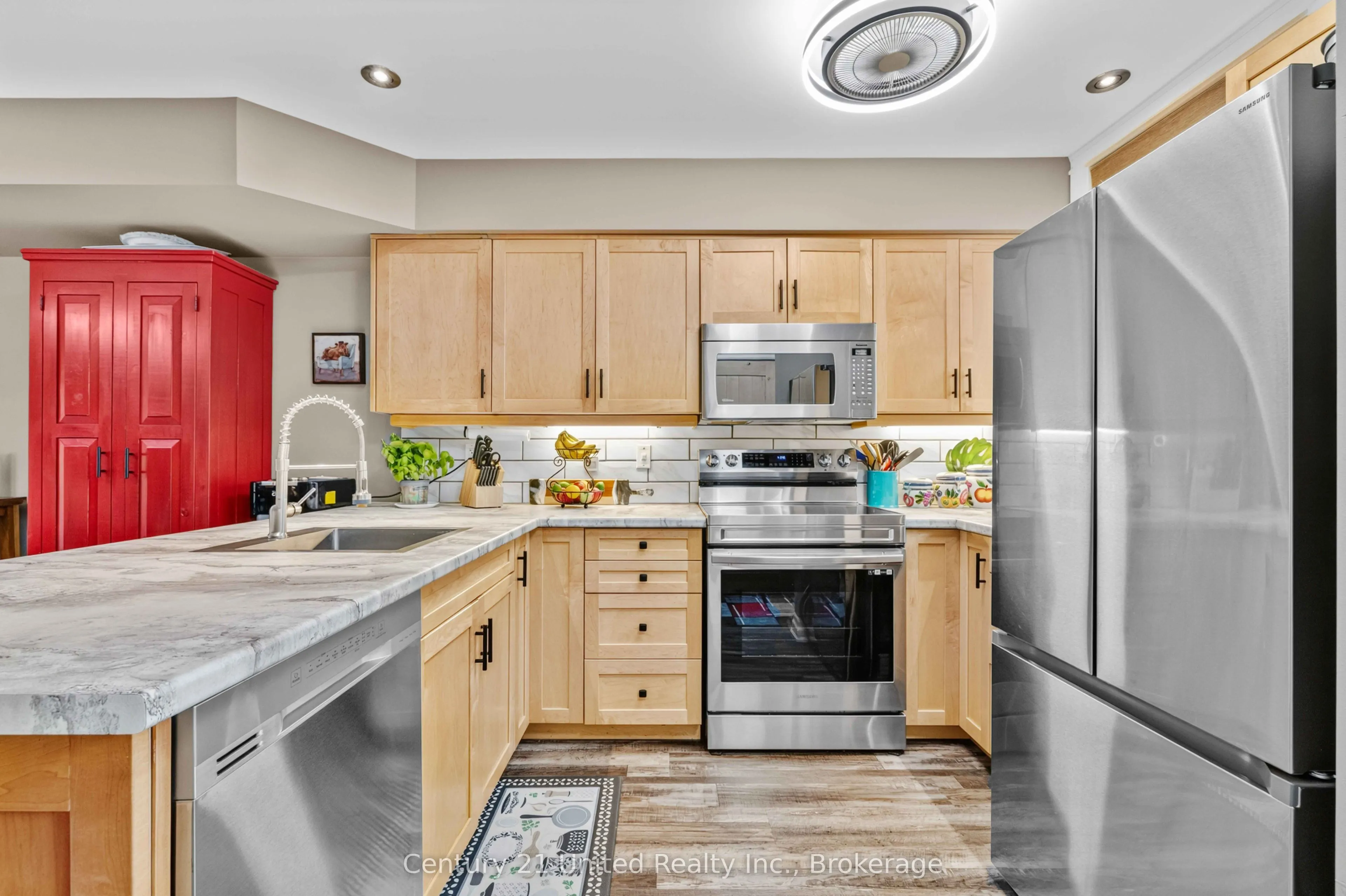1579 Anstruther Lake Road #18