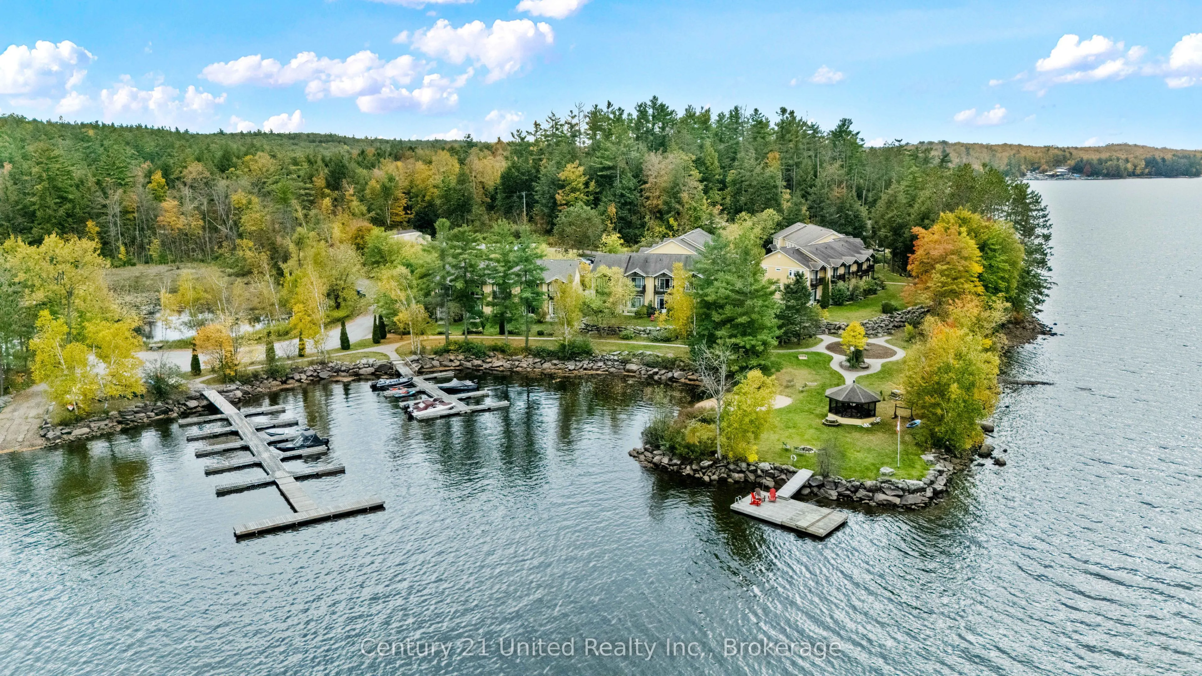 1579 Anstruther Lake Road #18