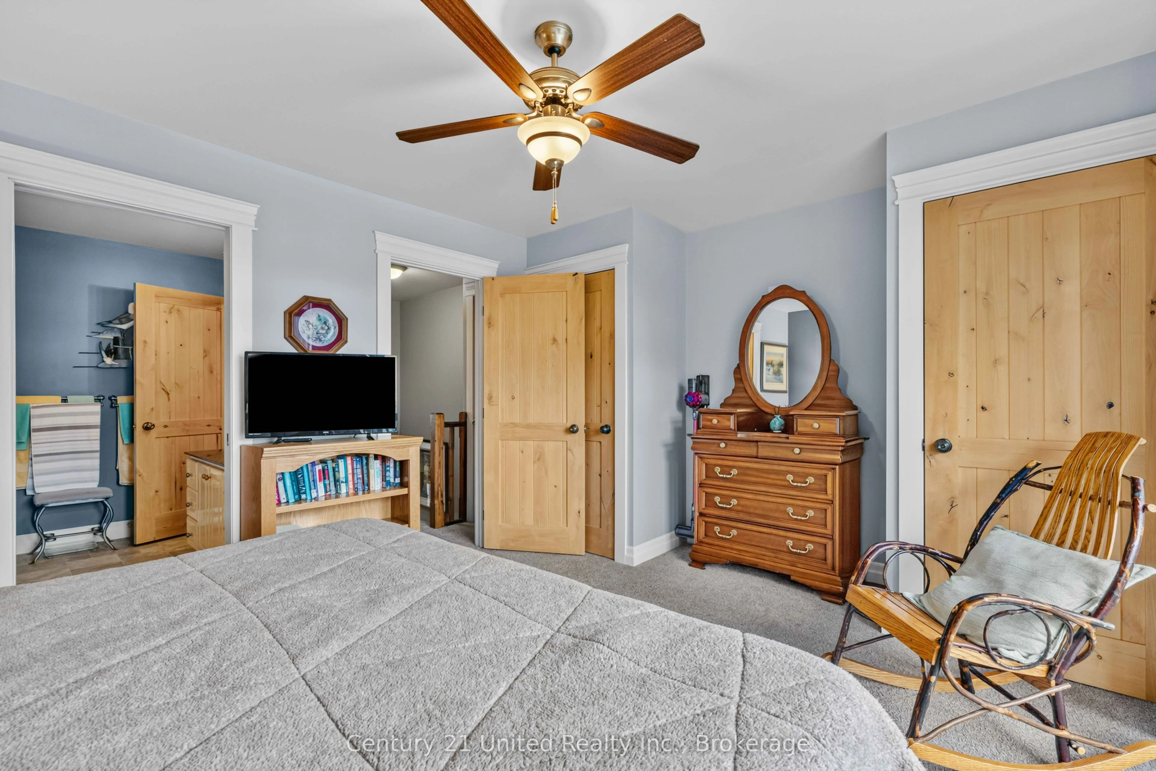 1579 Anstruther Lake Road #18
