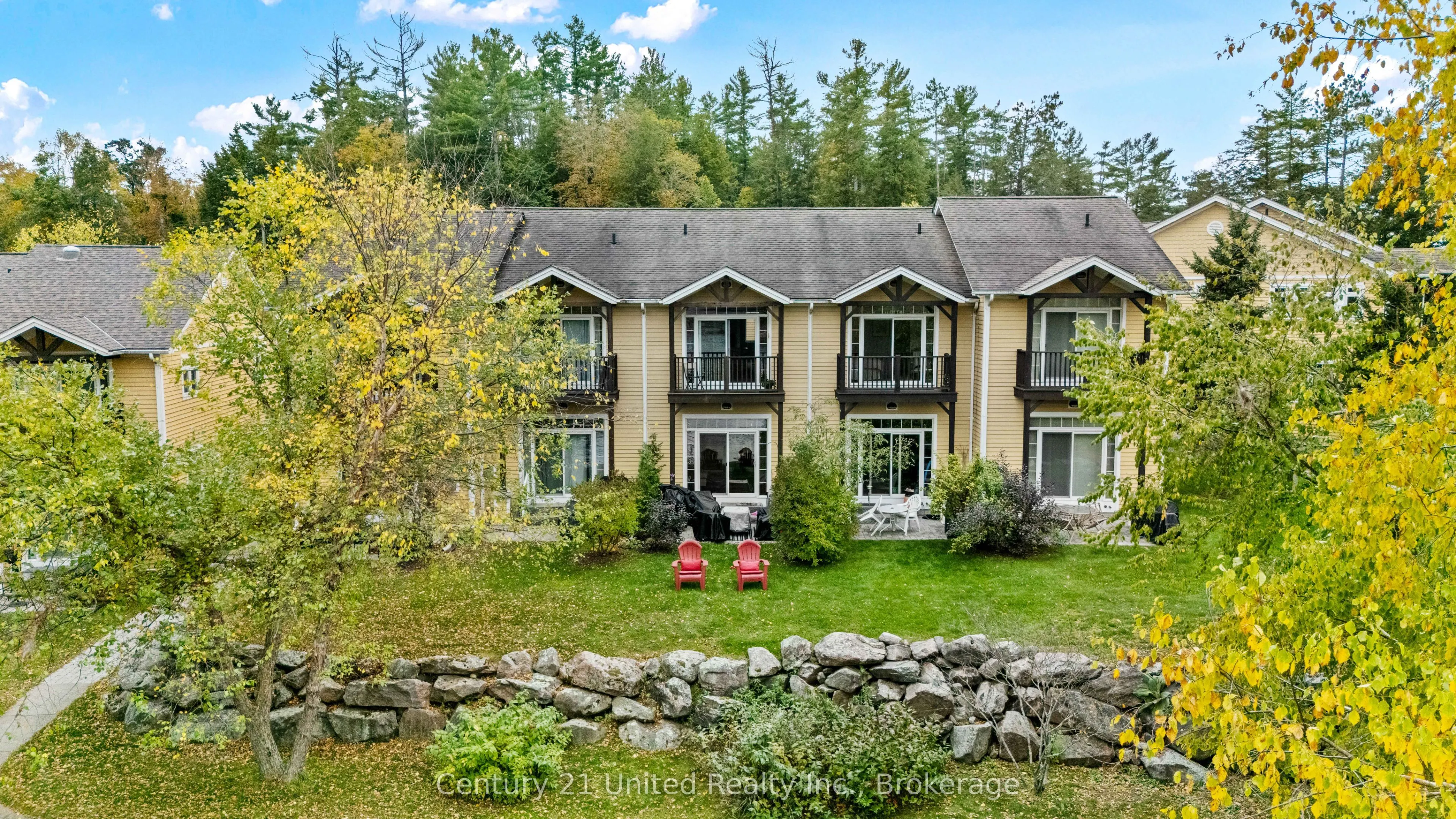 1579 Anstruther Lake Road #18