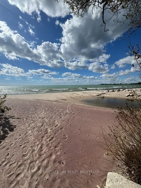 748 Sandy Bay Road