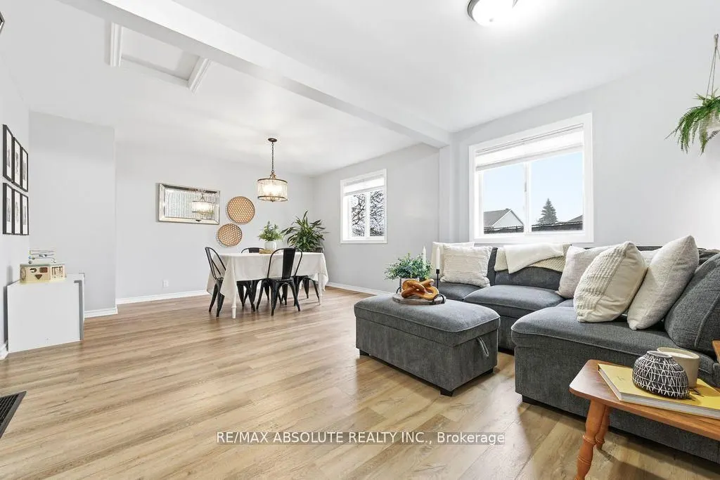 132 Edward Street S