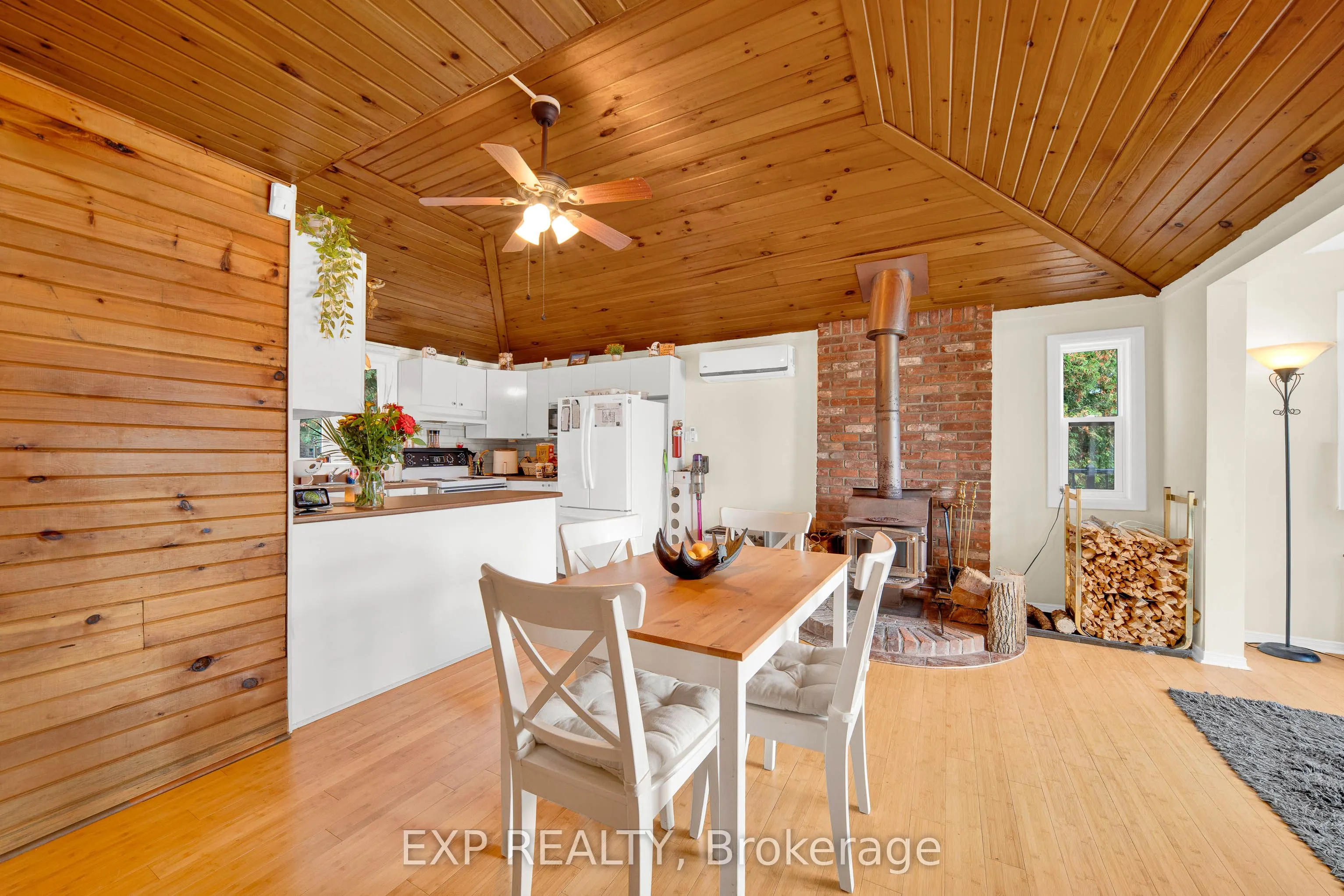 4664 Northwoods Drive