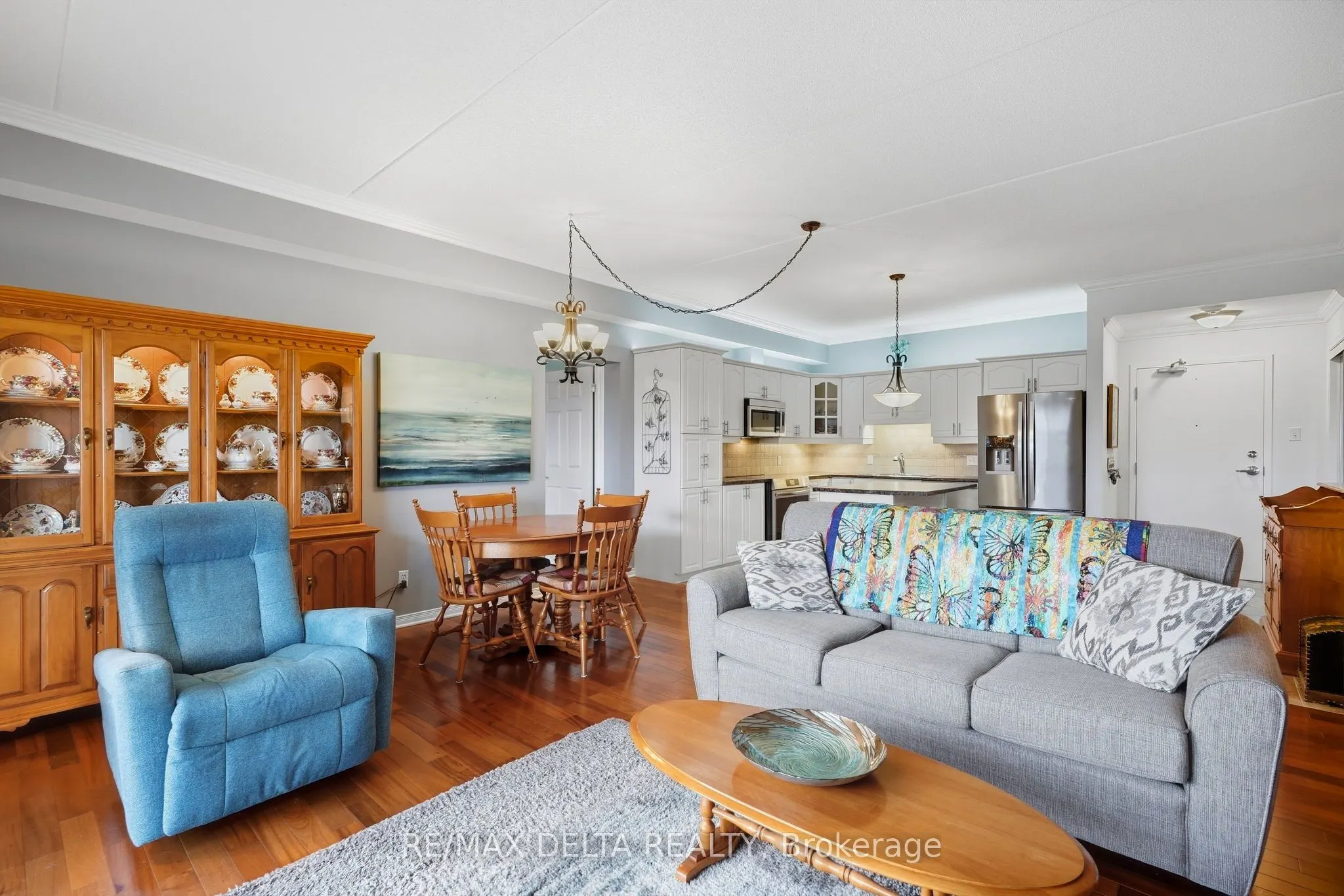 2360 Albert Street #303