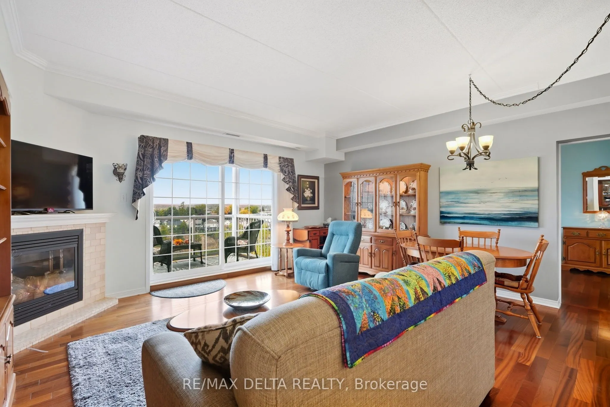 2360 Albert Street #303