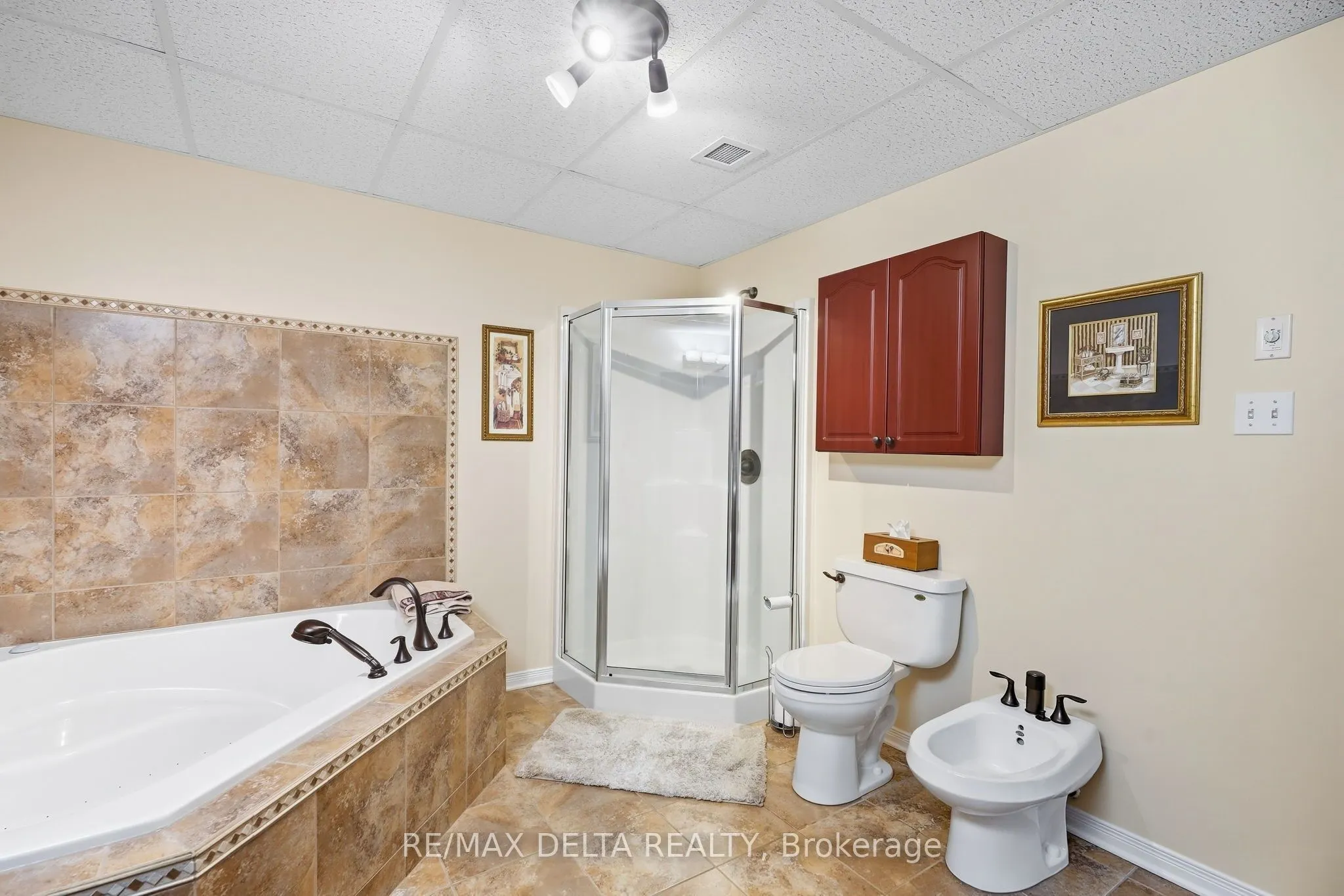2360 Albert Street #303