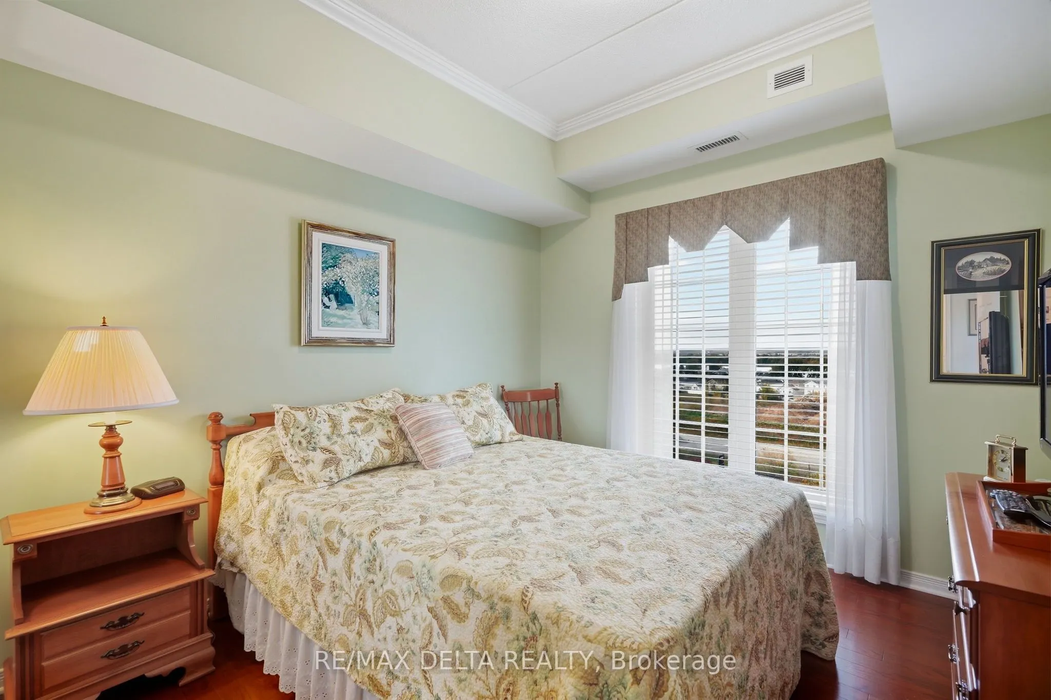 2360 Albert Street #303