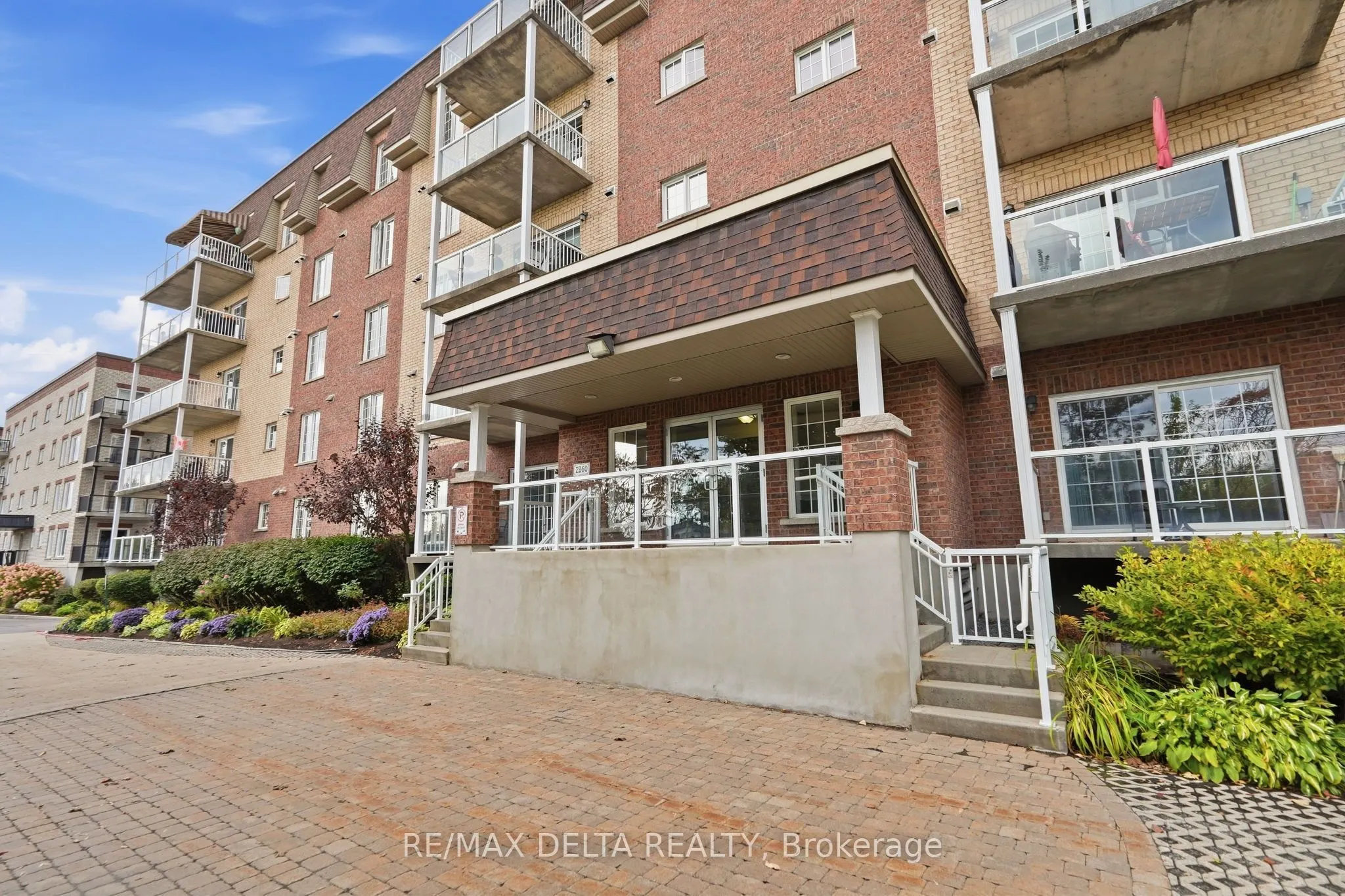 2360 Albert Street #303
