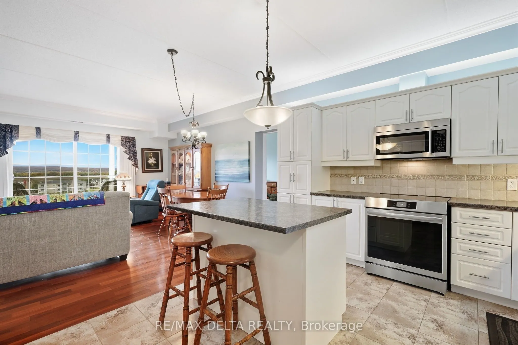 2360 Albert Street #303