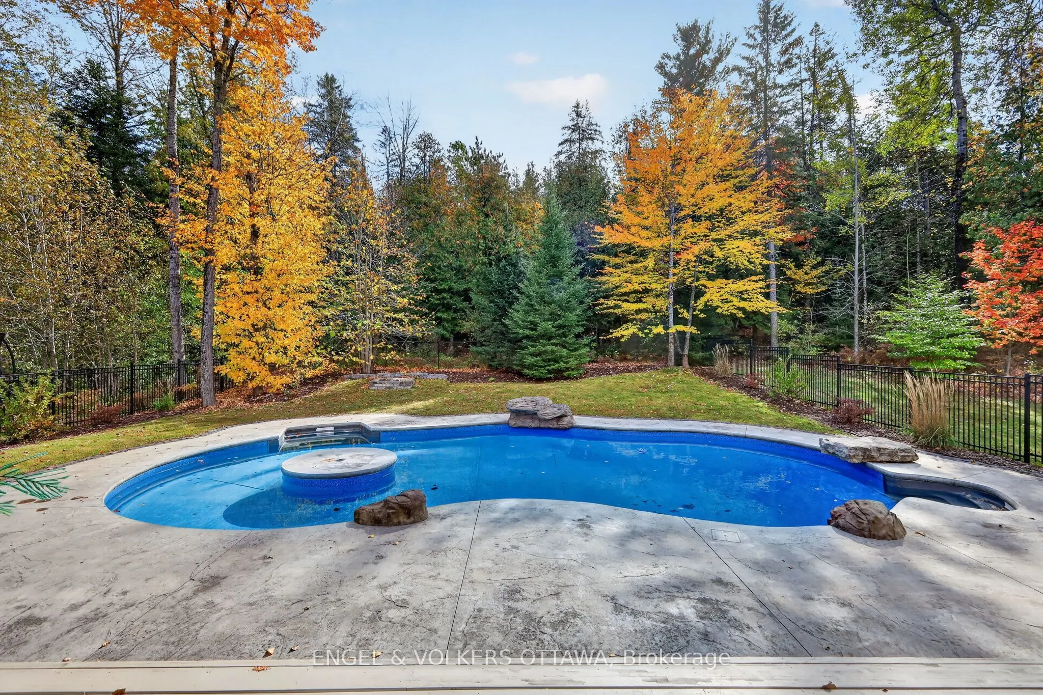 328 Silent Wood Grove