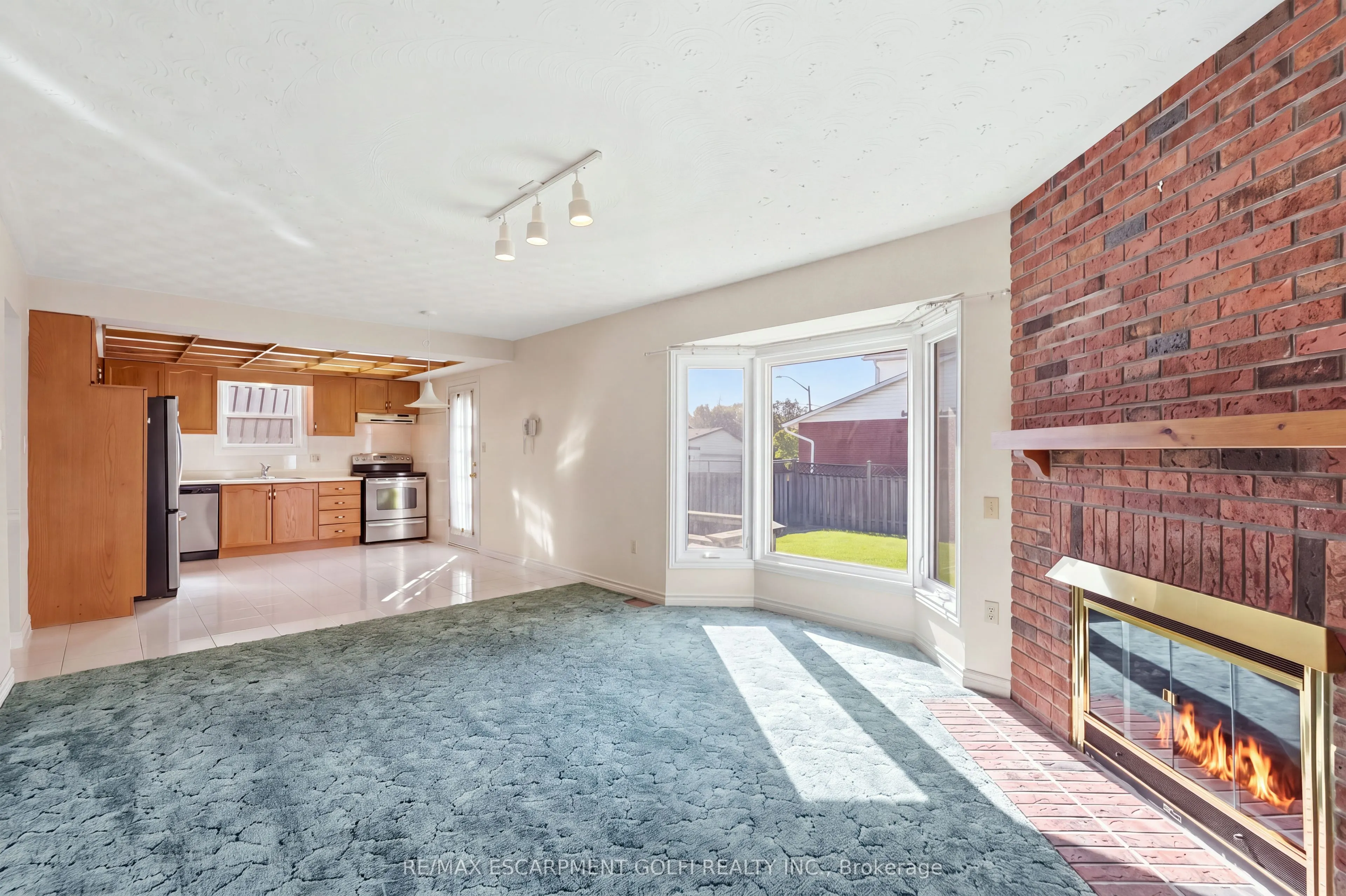 106 Como Place