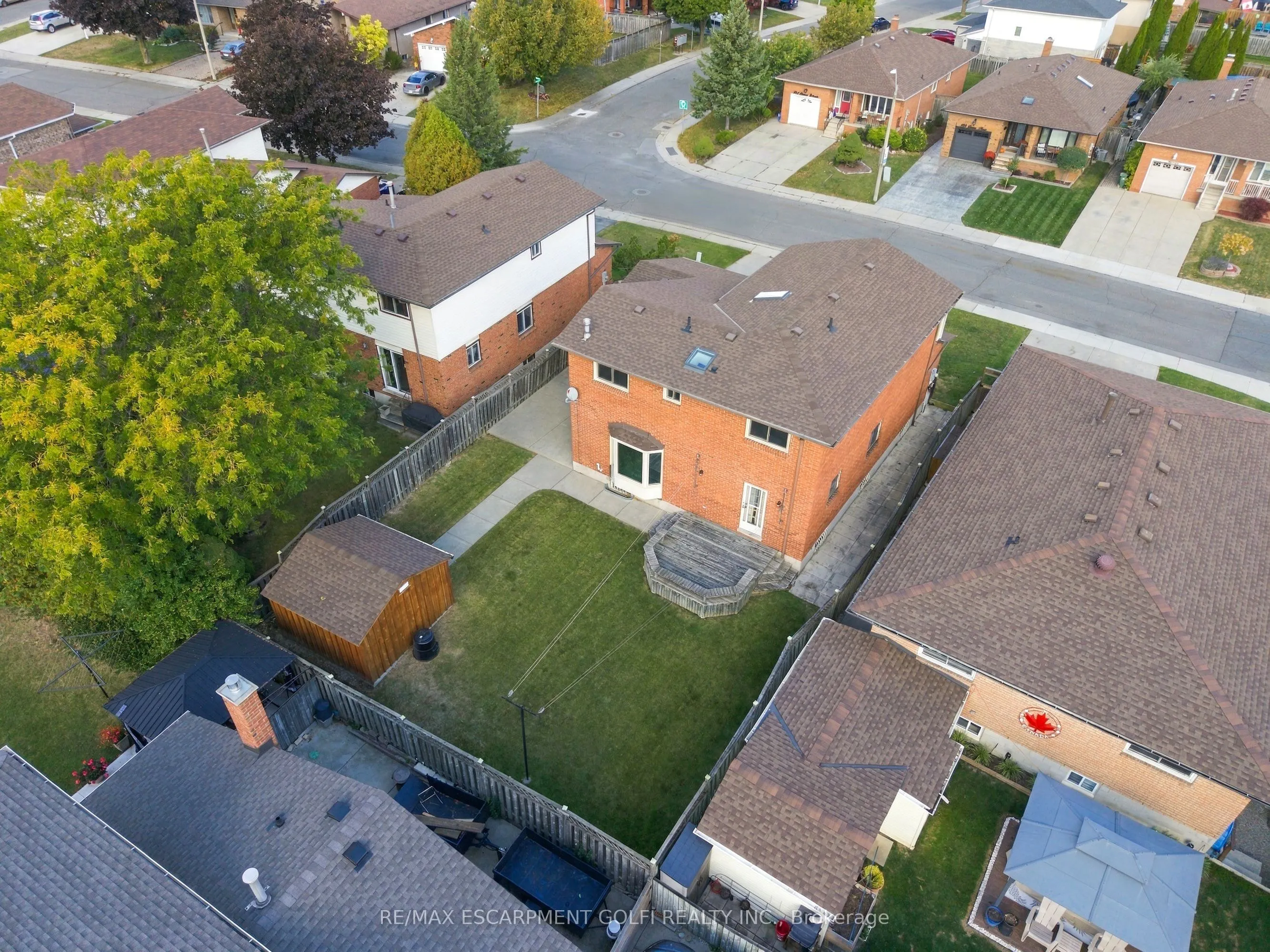 106 Como Place