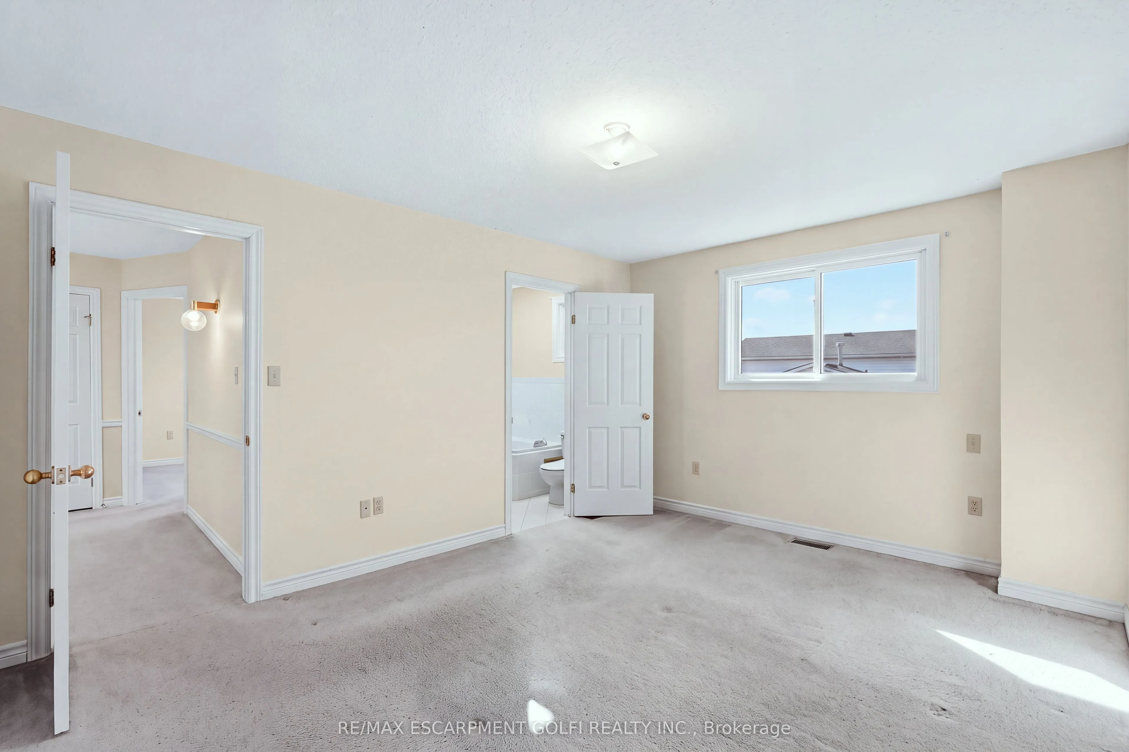 106 Como Place