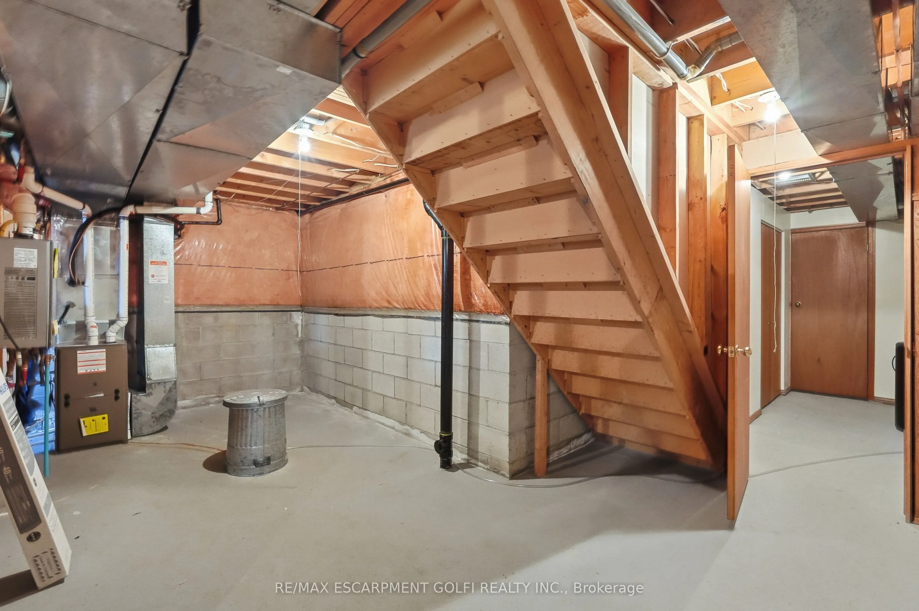 106 Como Place