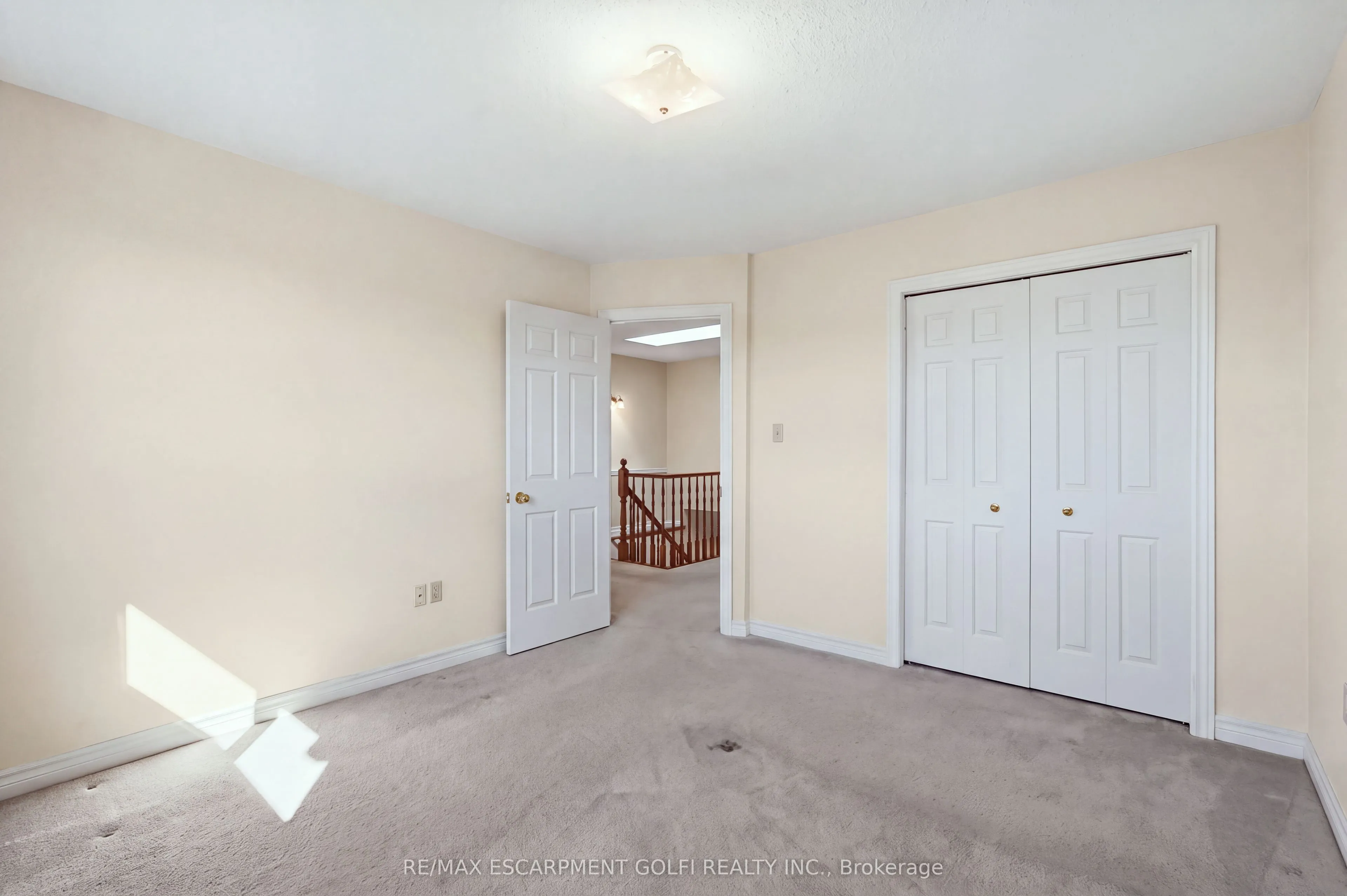 106 Como Place