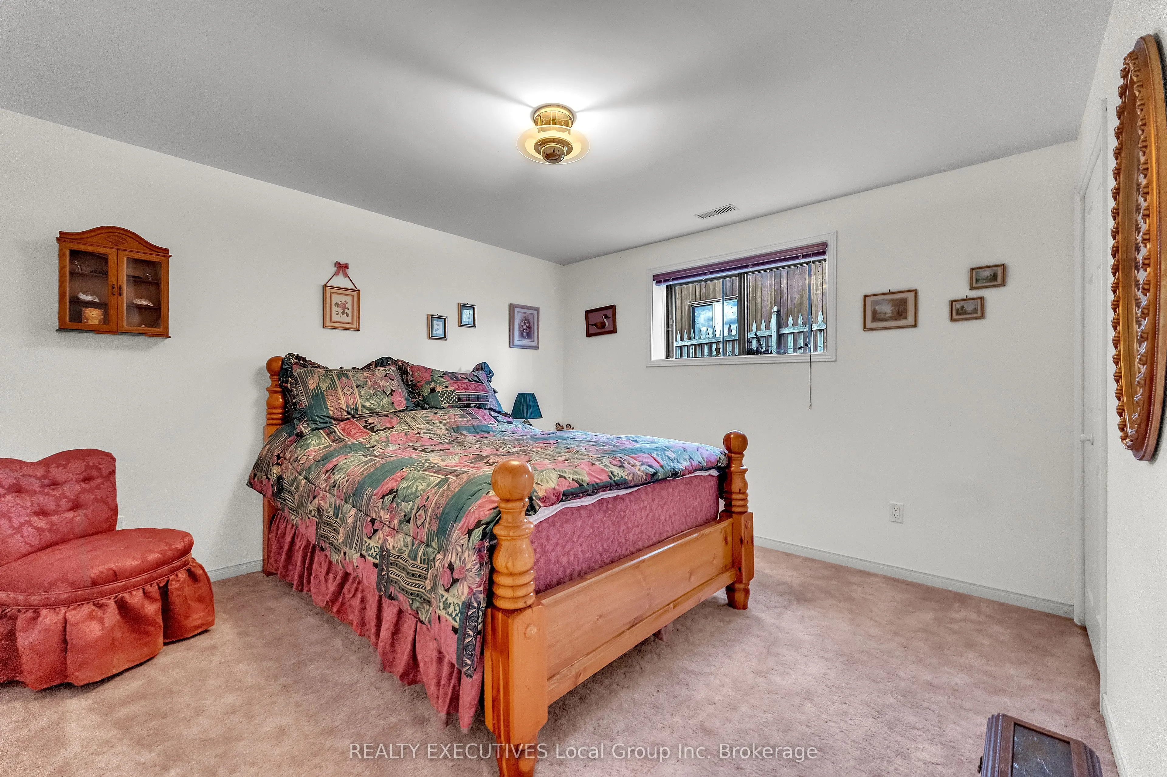 685 Main Street S