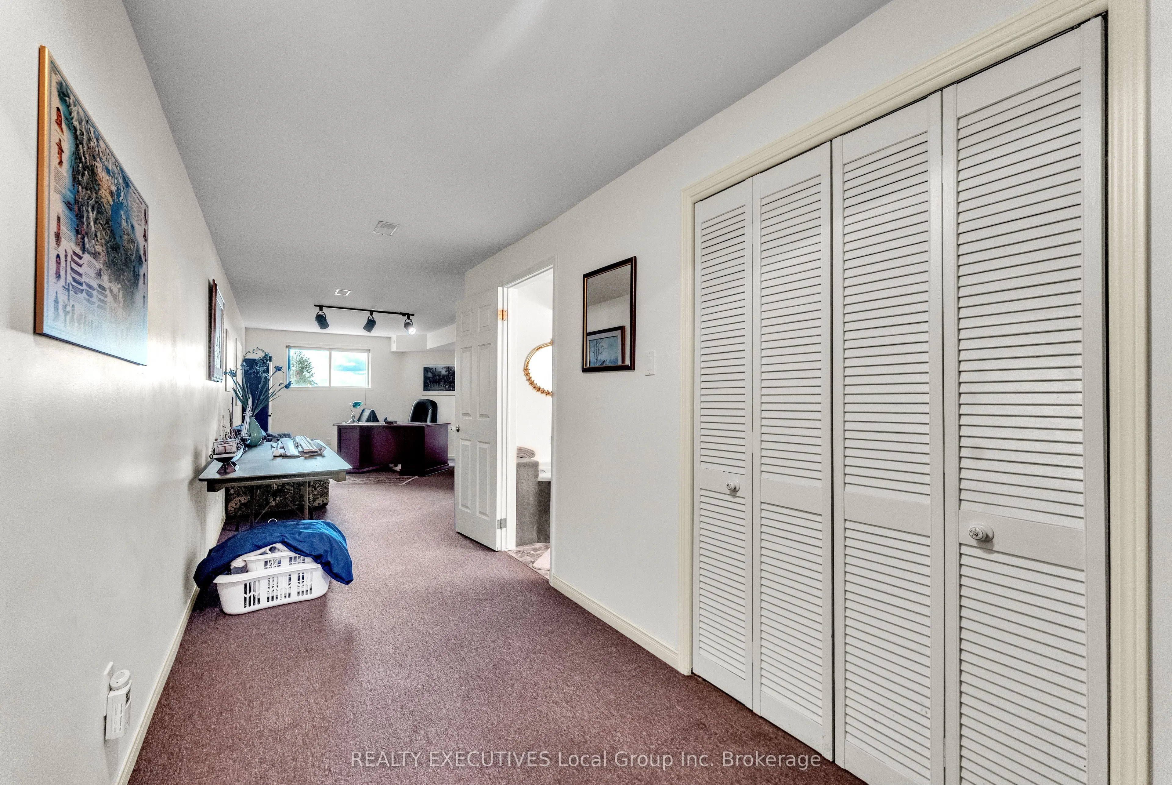 685 Main Street S