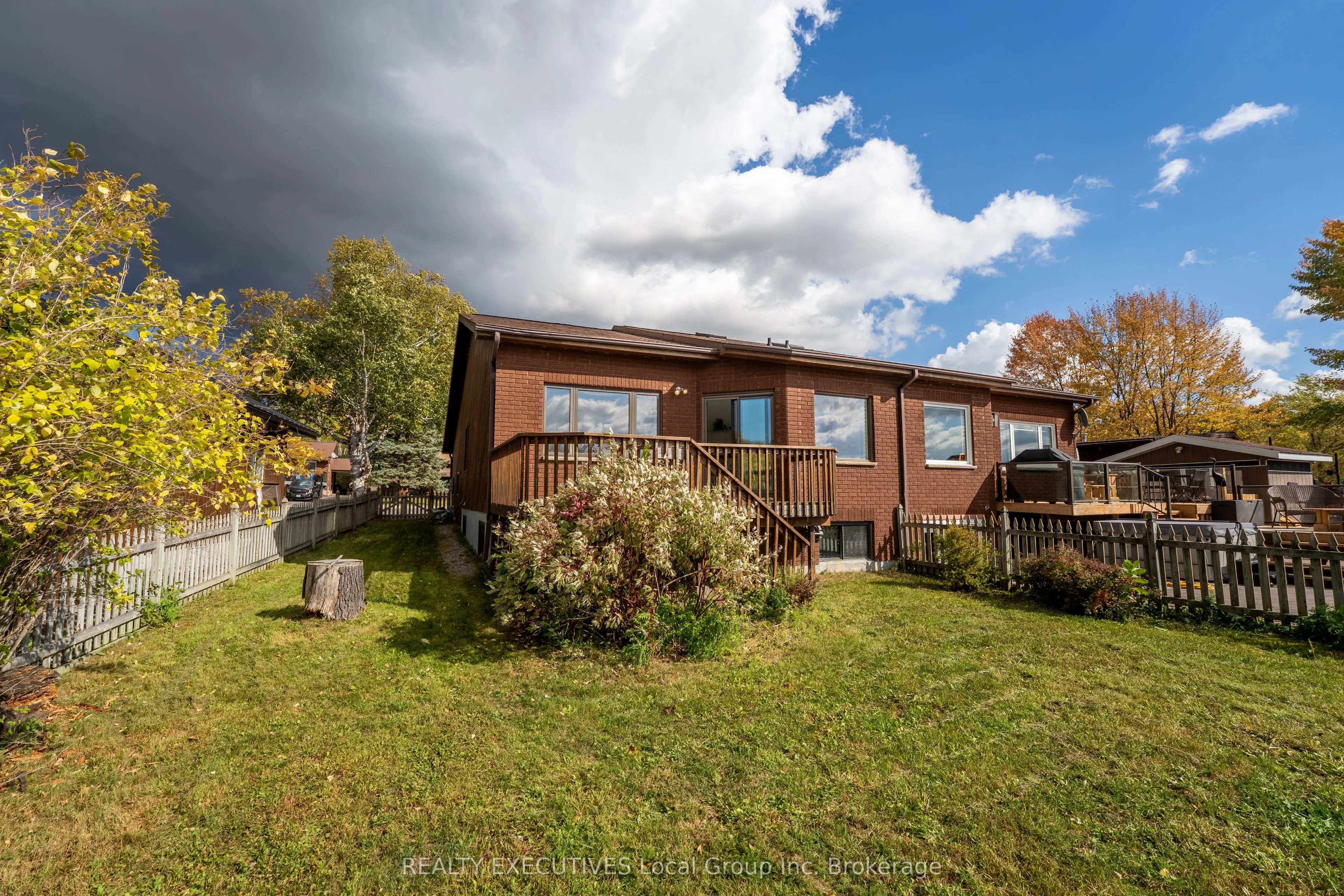 685 Main Street S