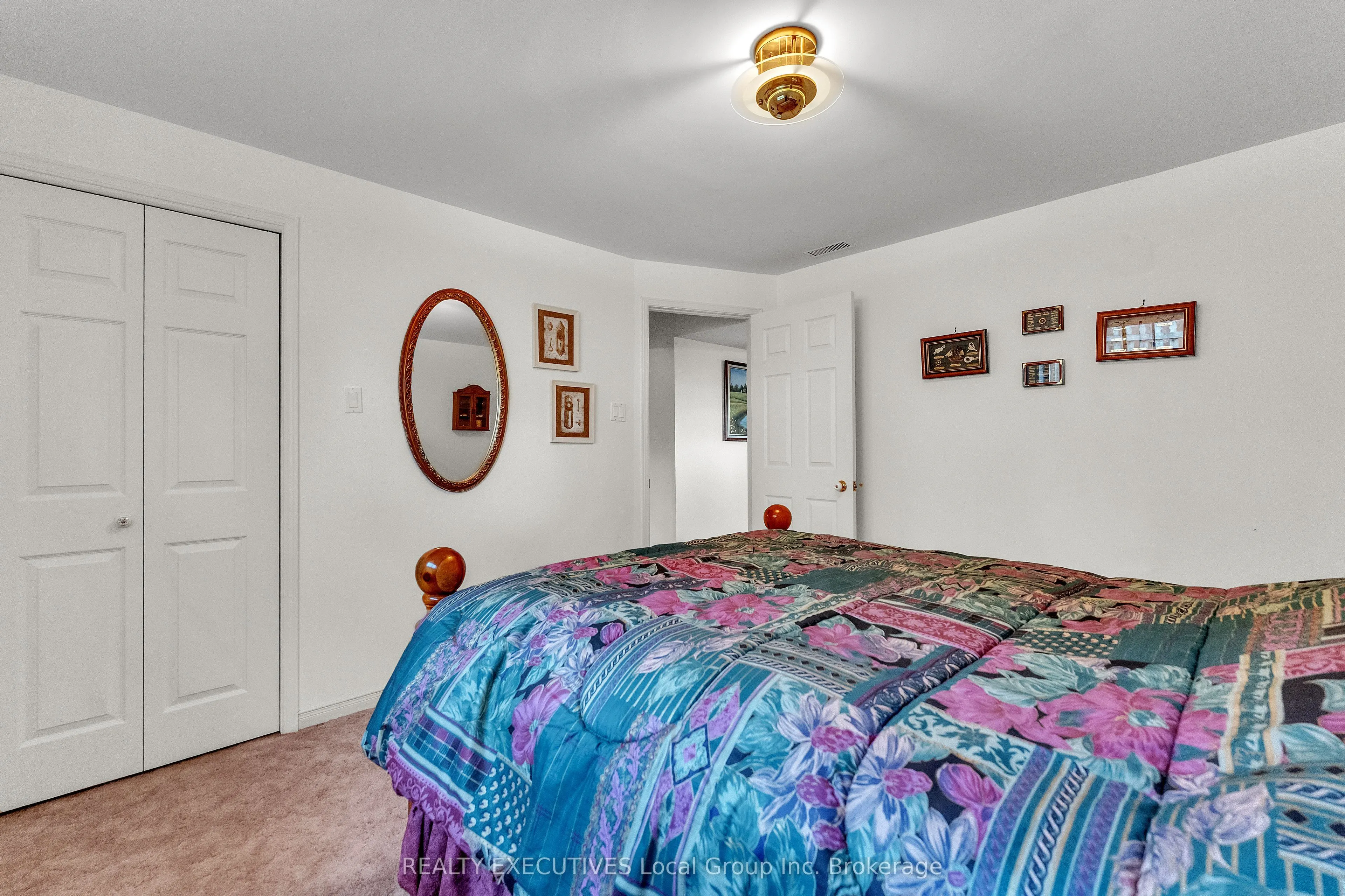685 Main Street S