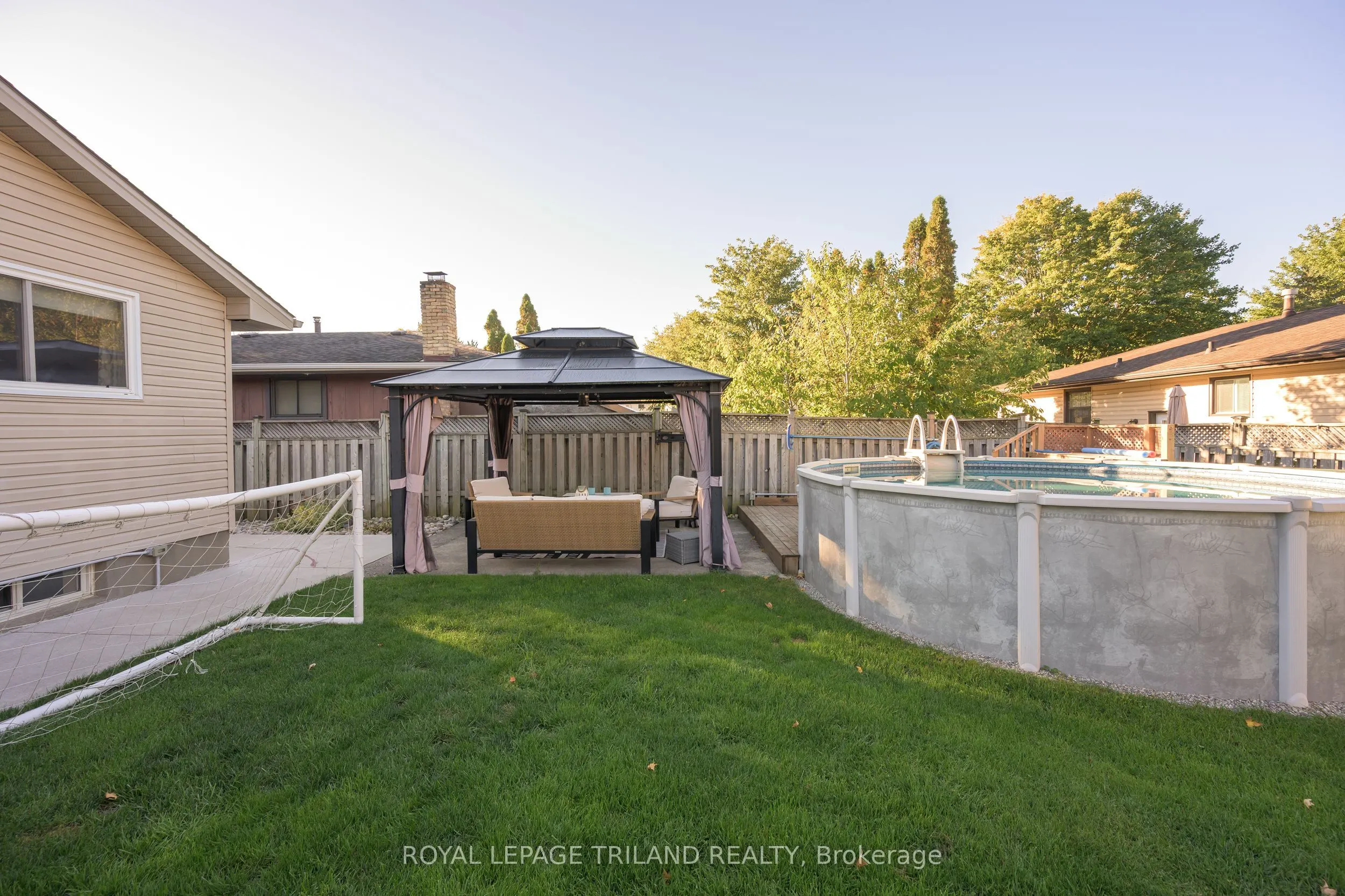 53 Stroud Crescent