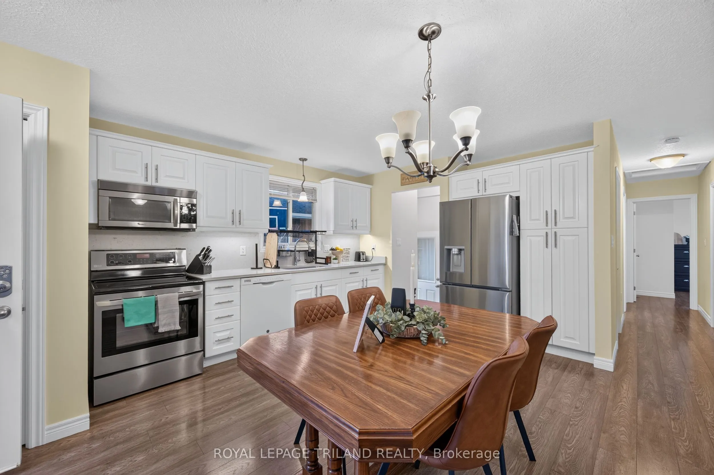 53 Stroud Crescent