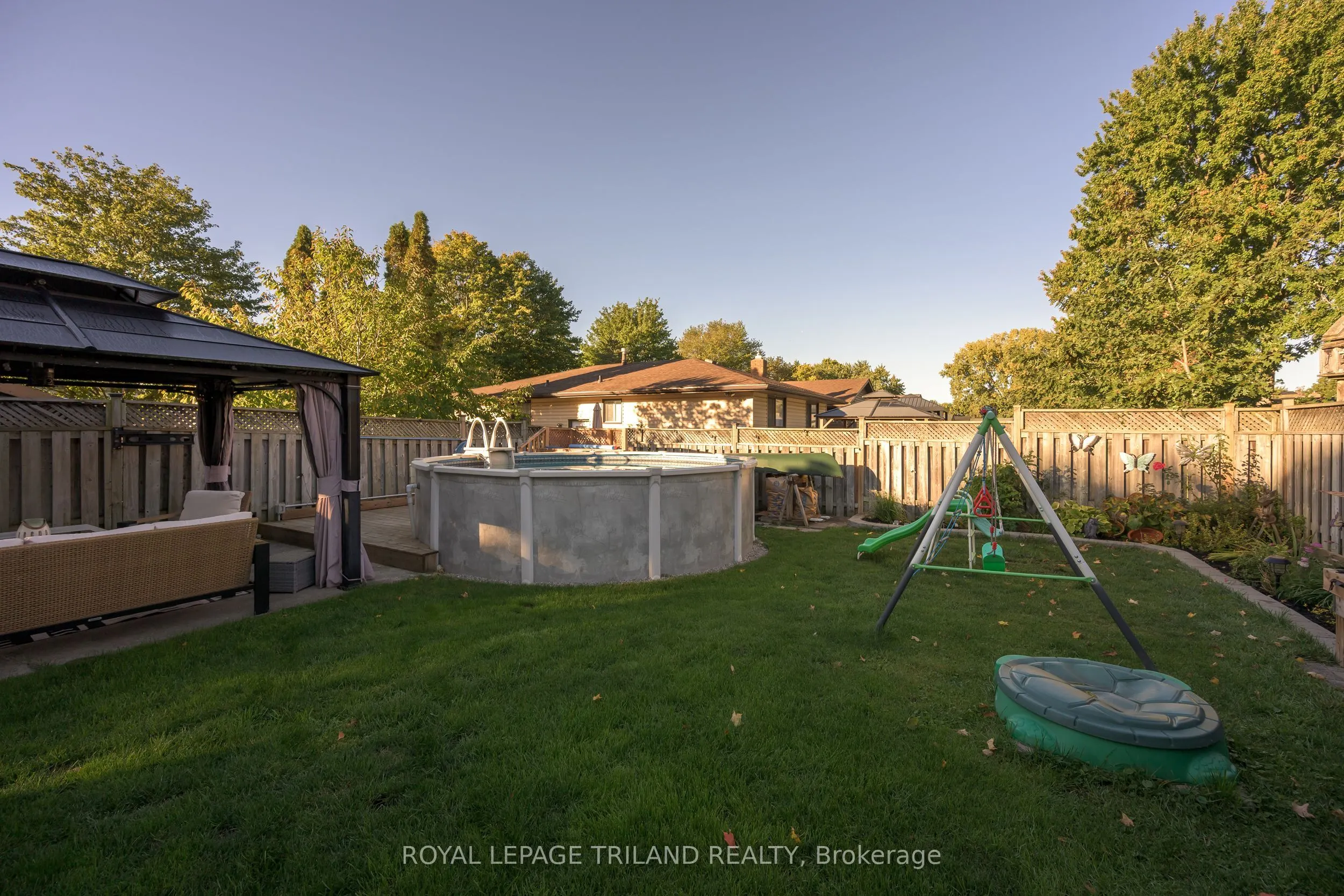 53 Stroud Crescent